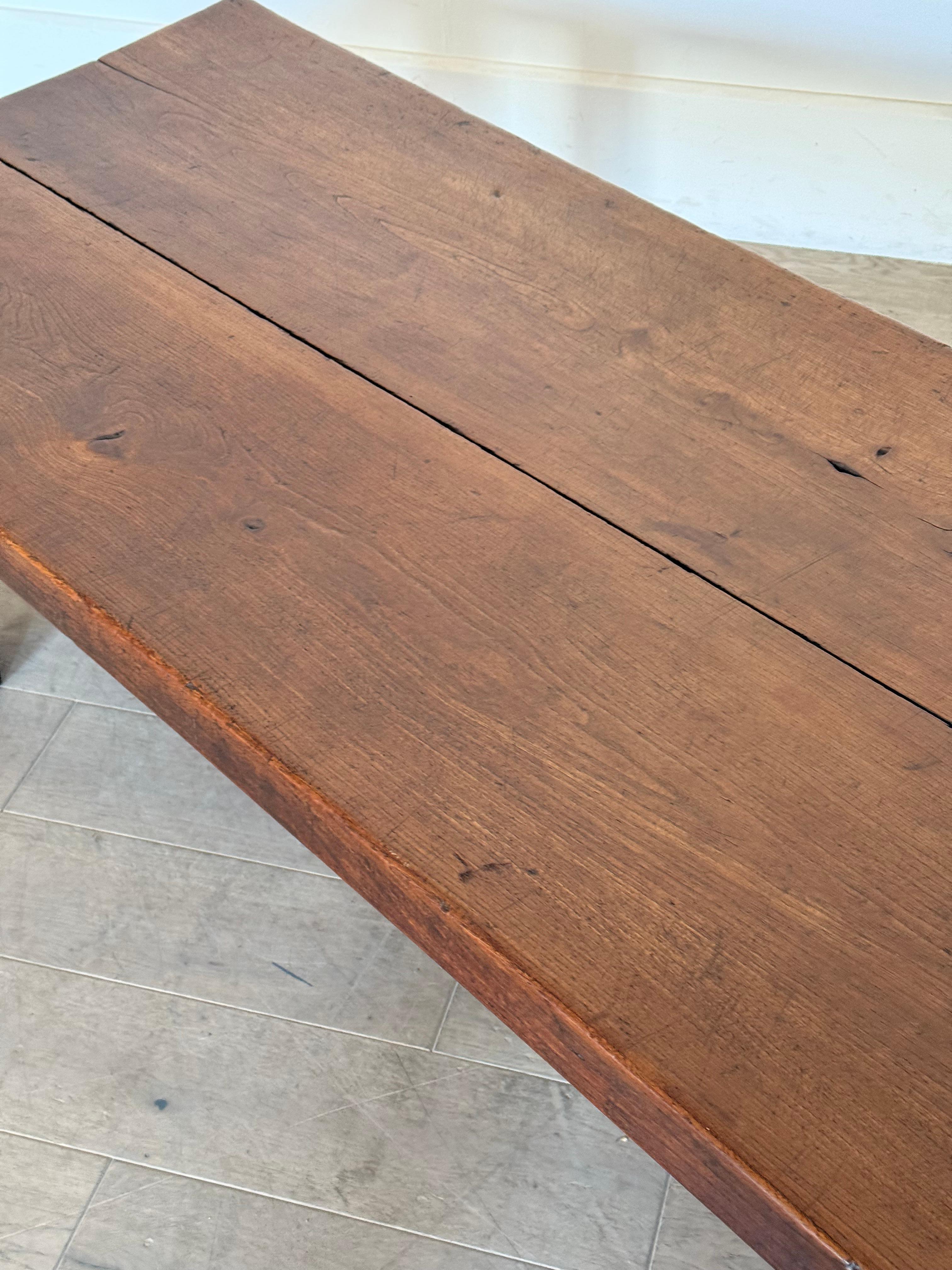 Large rustic 19th Elm coffee table For Sale 12