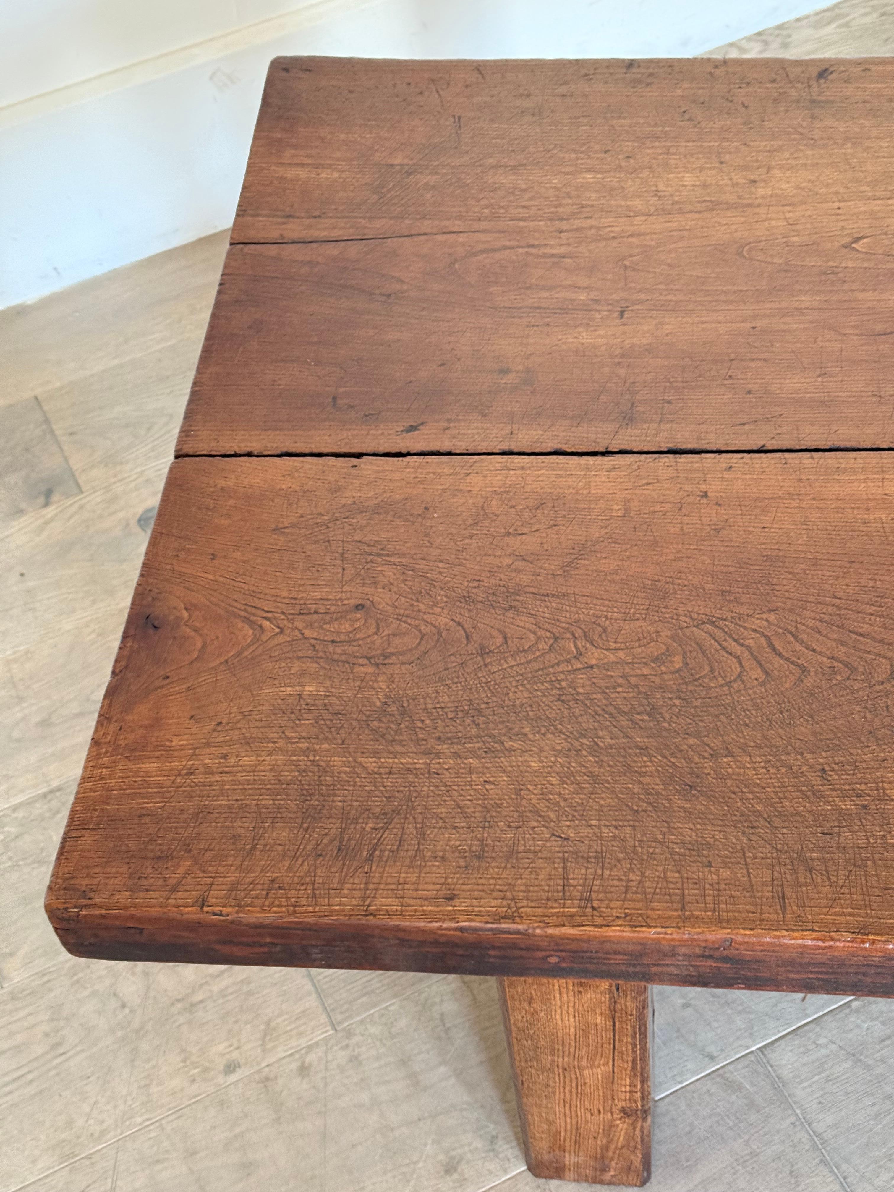 Large rustic 19th Elm coffee table For Sale 13