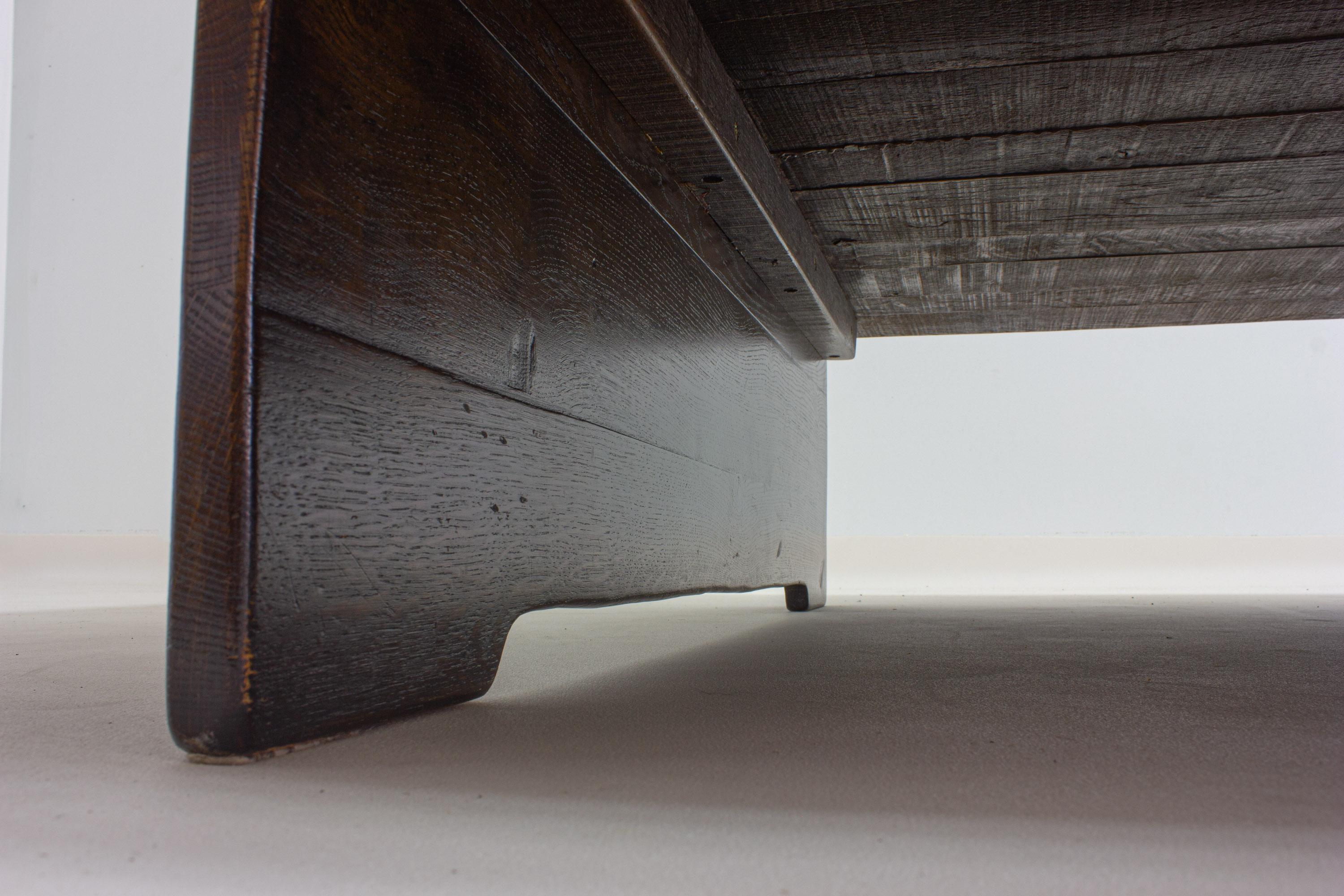 Large rustic brutalist coffee table in patinated wood, 1980s For Sale 10