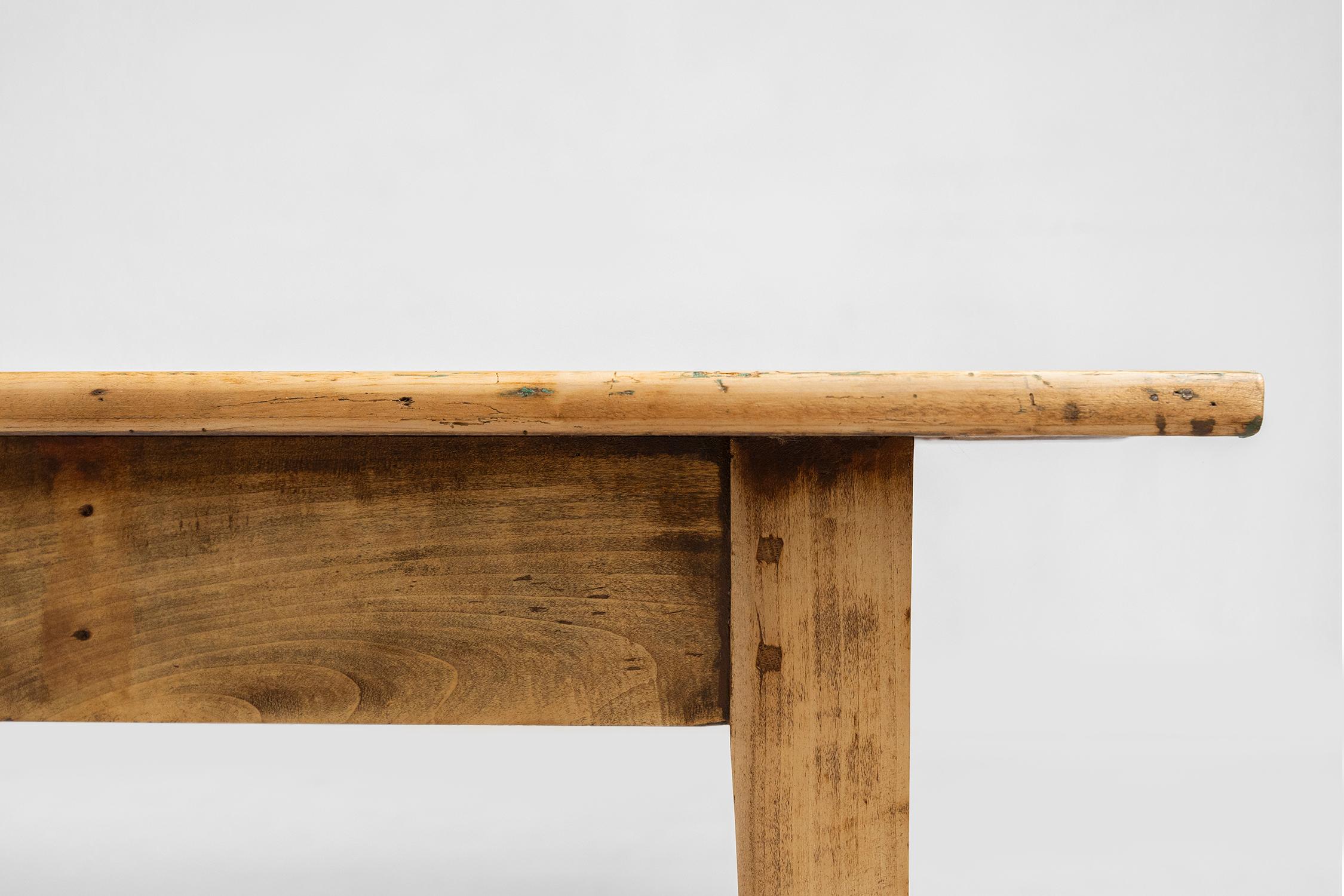 Rustique Grande table de ferme rustique en bois d'orme, France, vers 1800 en vente