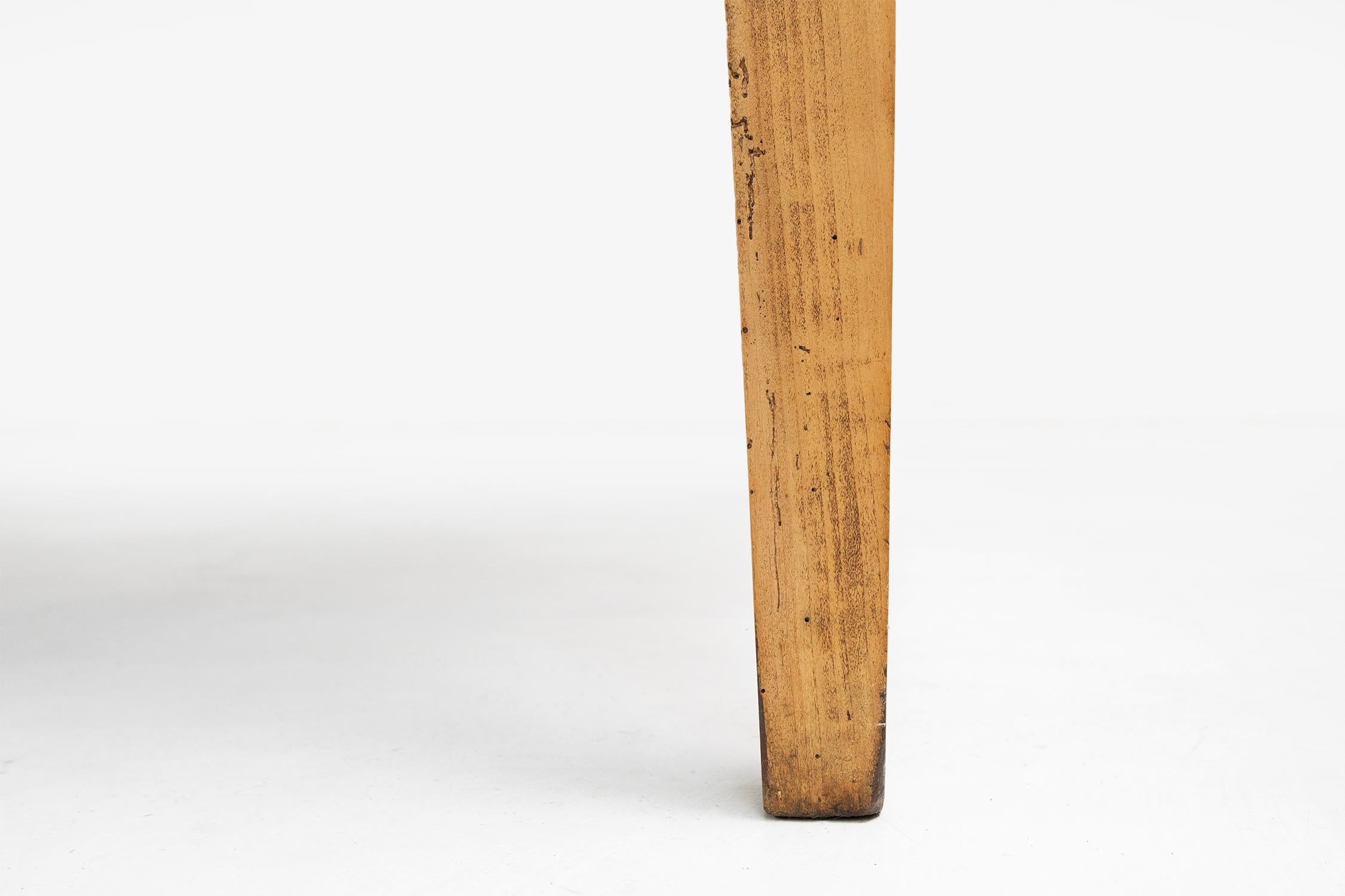 Français Grande table de ferme rustique en bois d'orme, France, vers 1800 en vente