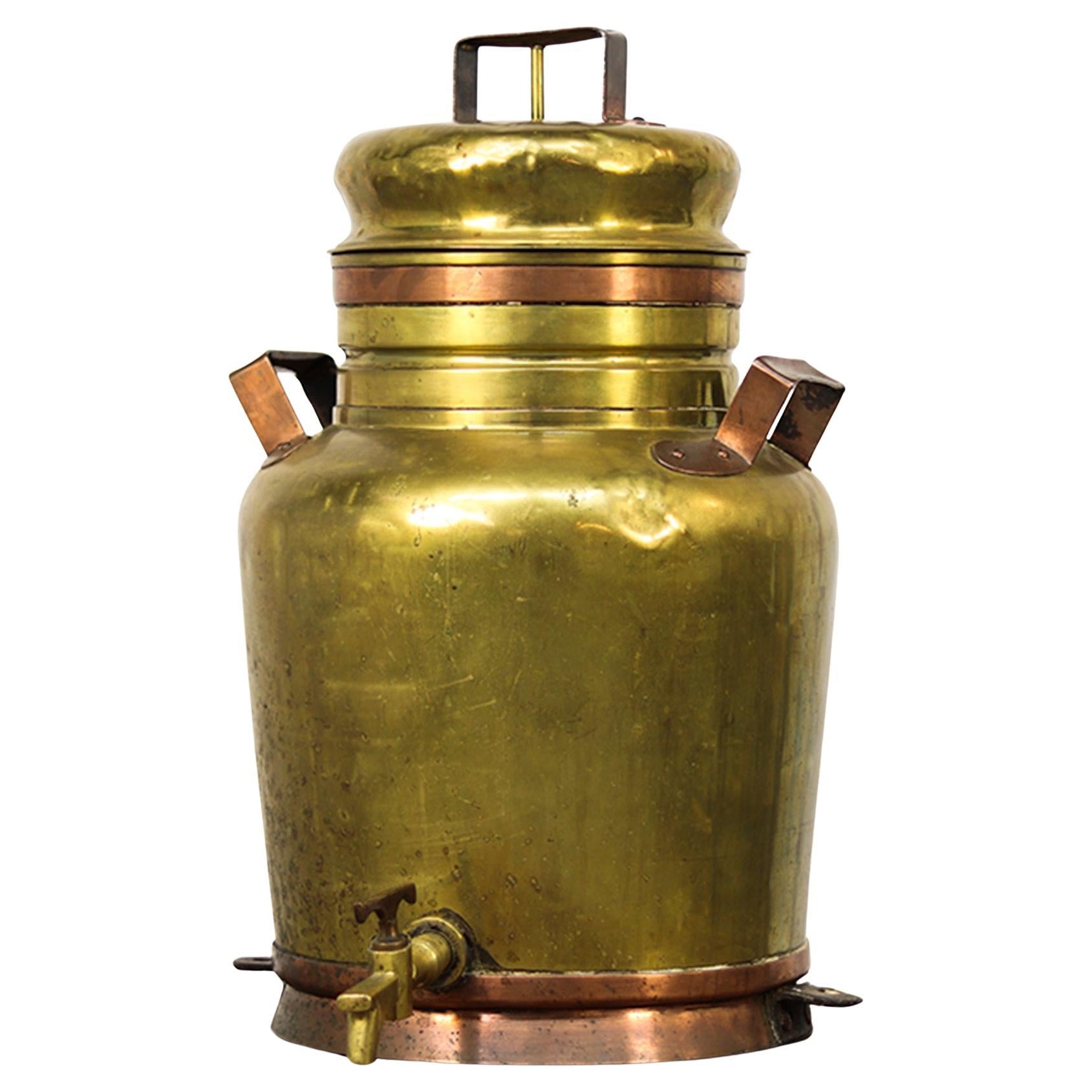 Large Rustic Farmhouse French Brass
Canne à Lait
- Milk Jug