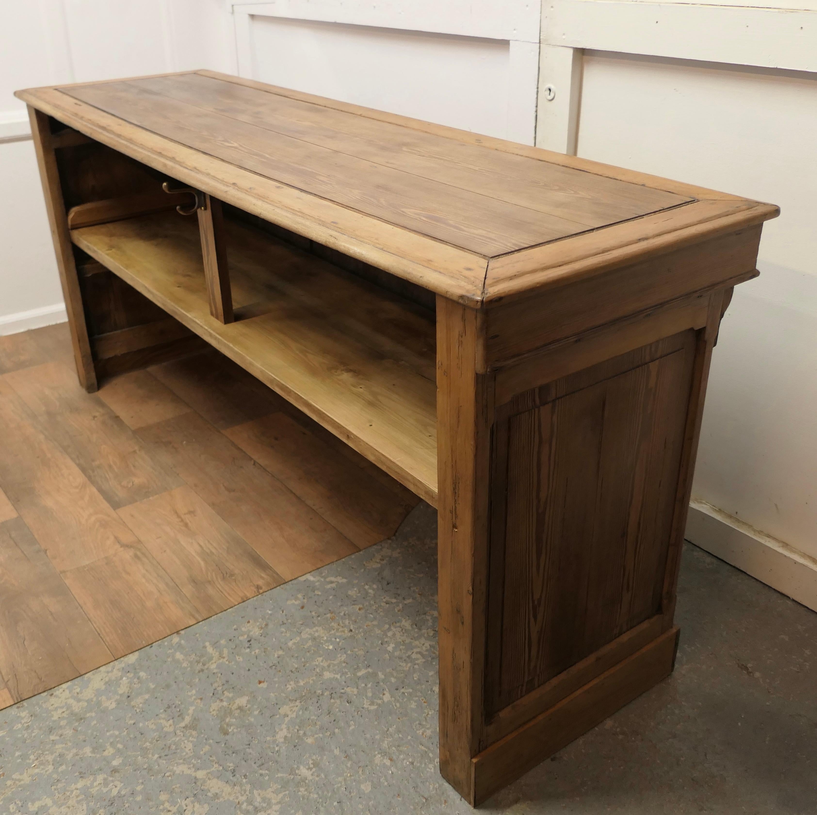 Large Rustic Pitch Pine Kitchen Island Counter, Dry Bar    For Sale 6