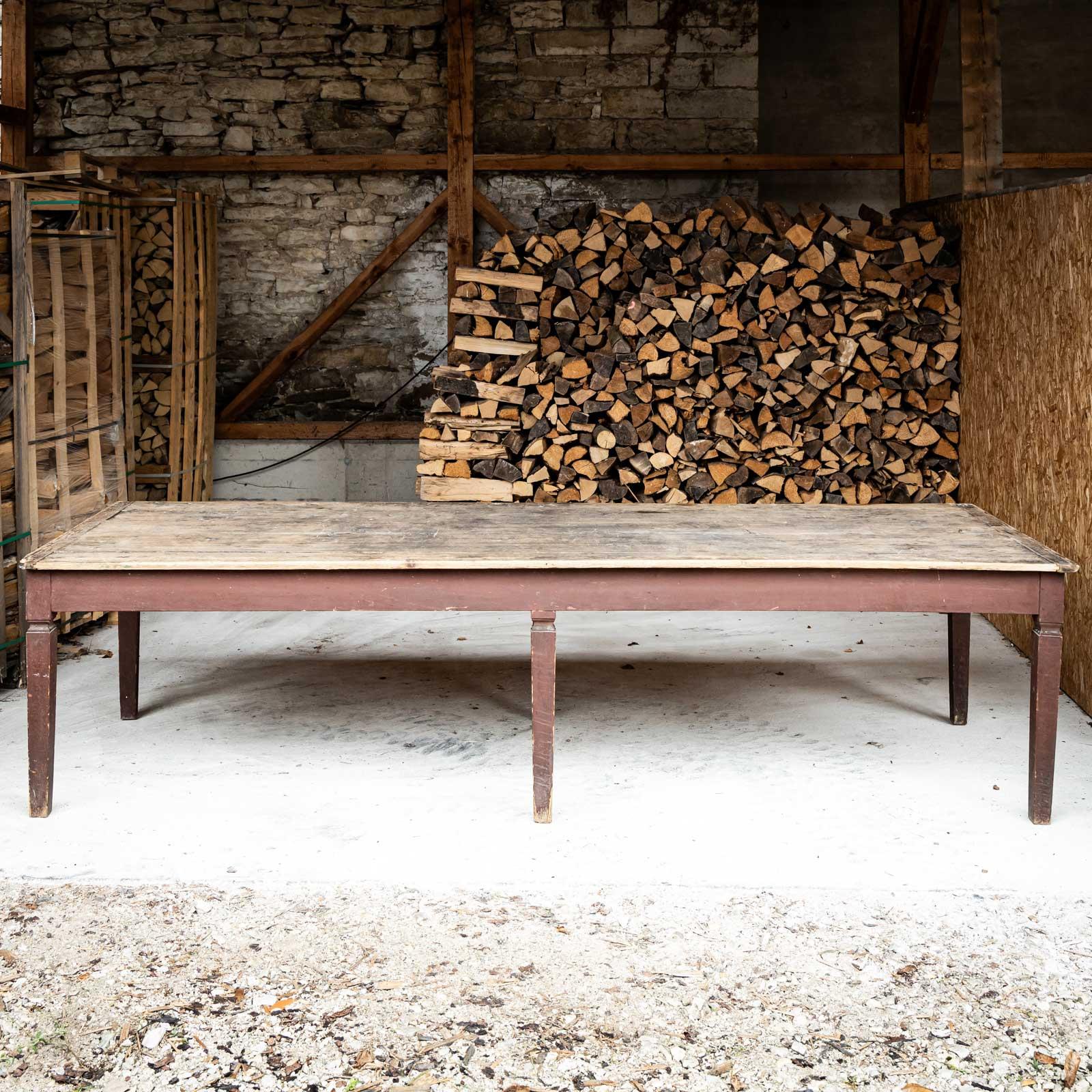 Allemand Grande table à manger provinciale rustique, 19ème siècle en vente