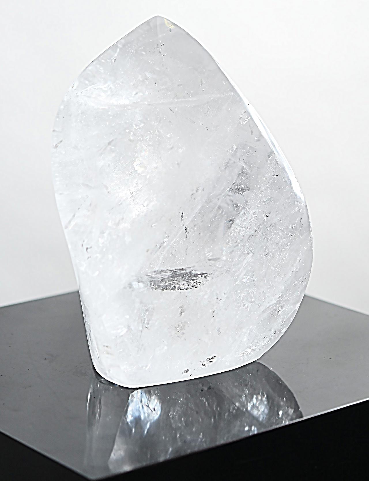 Specimen naturale di quarzo rutilico di grandi dimensioni da 10,3 libbre


In vendita c'è un grande esemplare naturale di Rutilo Quarts a forma di fiamma.
Si ritiene che il quarzo rutilico sia utile per la chiarezza emotiva e mentale, la connessione