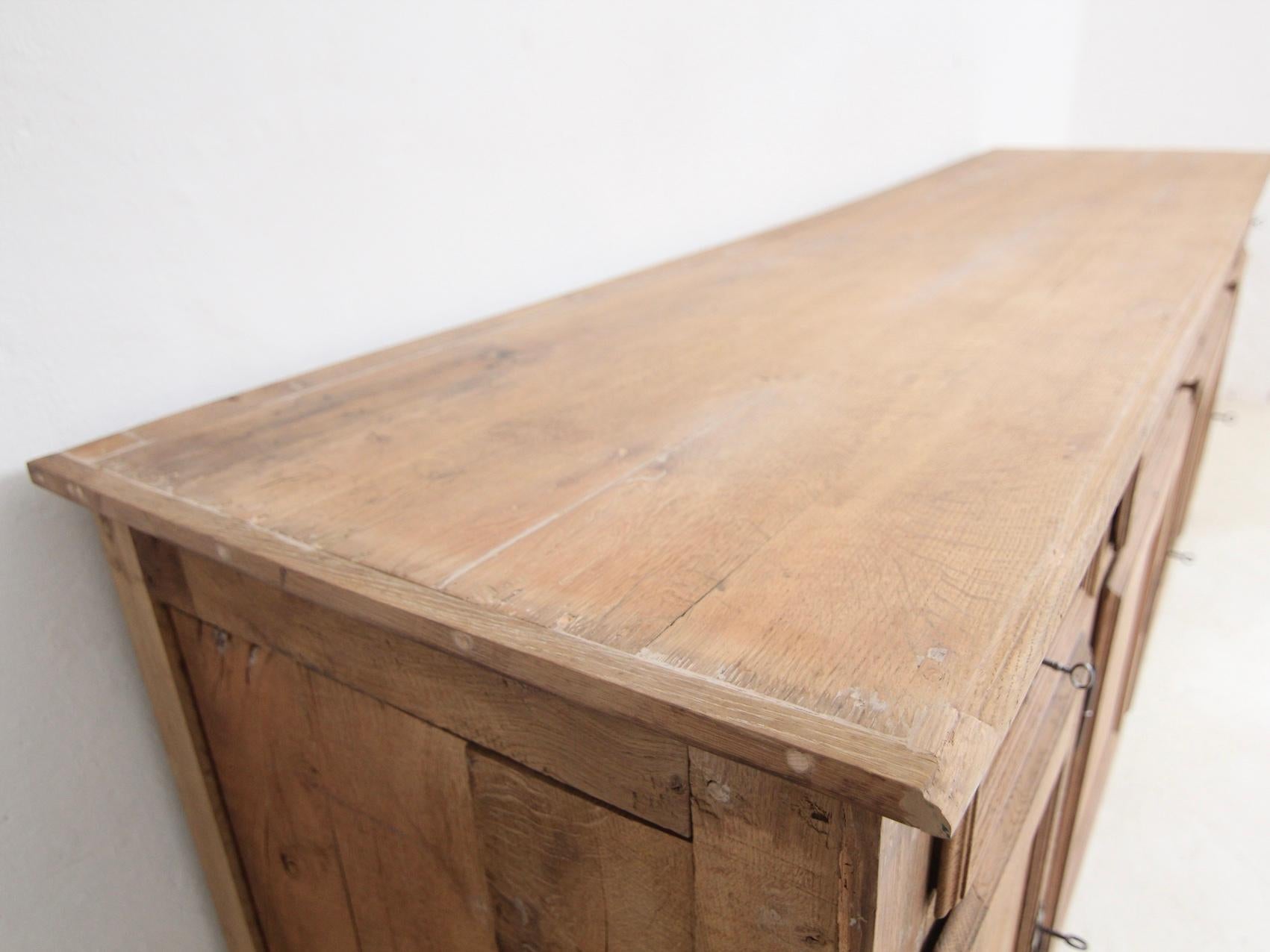 Grande buffet da sacrestia del 1800 circa in vendita 8