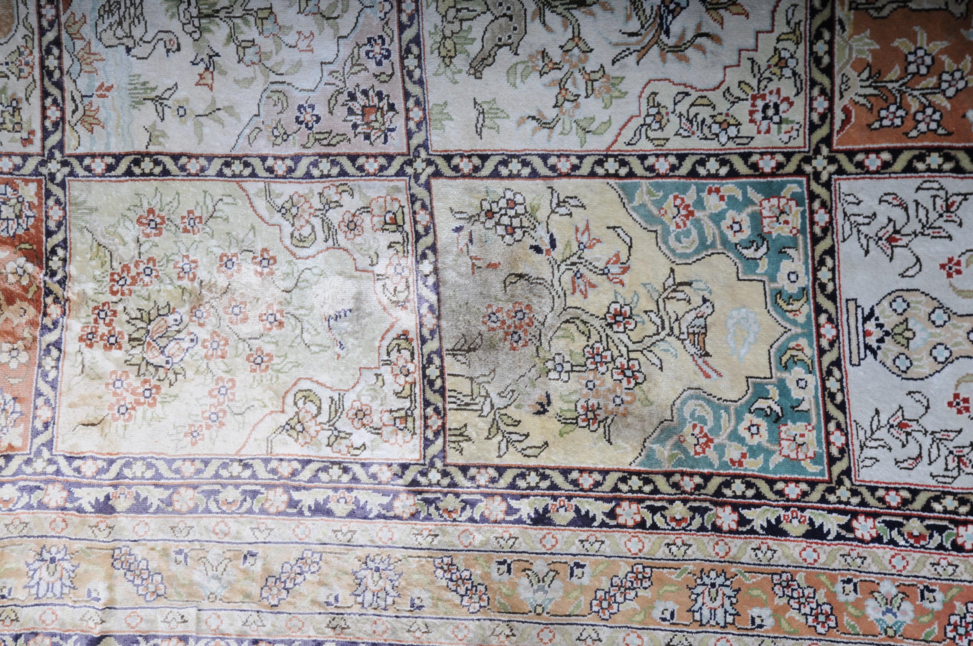 Large Salon Carpet, Silk on Silk, 20th Century For Sale 4