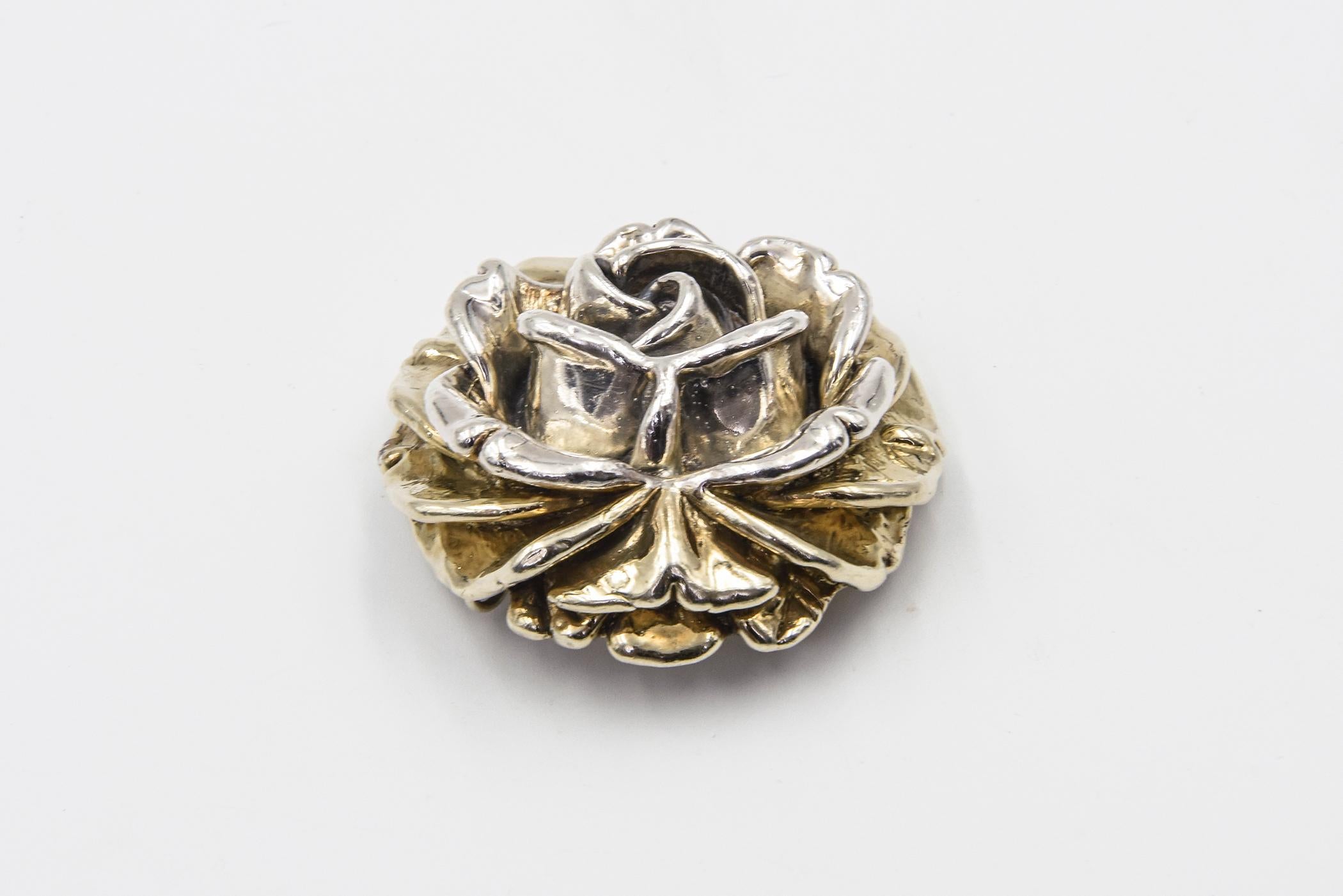 Large Sam Philipe Sterling Silver Flower Pendant Brooch In Good Condition For Sale In Miami Beach, FL