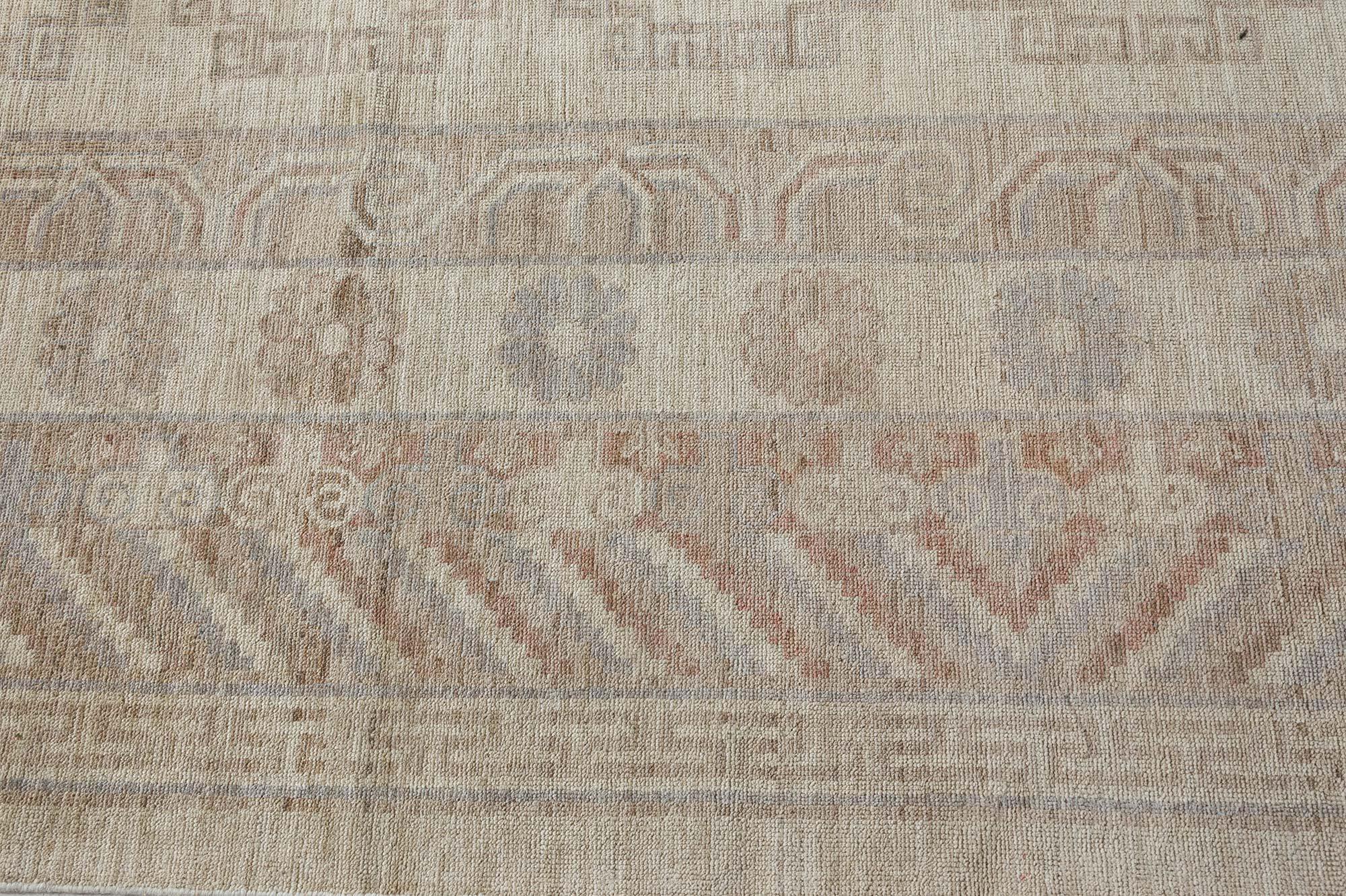 Alfombra geométrica grande de lana estilo Samarcanda hecha a mano por Doris Leslie Blau en Nuevo estado para la venta en New York, NY