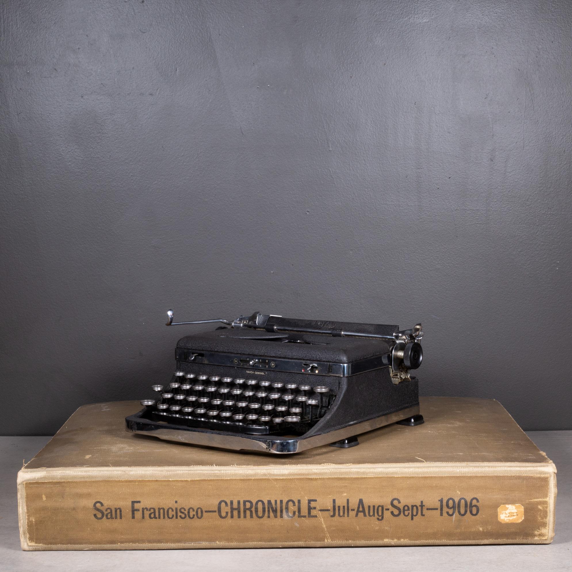 ABOUT

An original large canvas covered, bound San Francisco Chronicle book containing the newspapers from July, August and September 1906. The Great San Francisco earthquake occurred on April 18th, 1906.

    CREATOR San Francisco Chronicle.
   