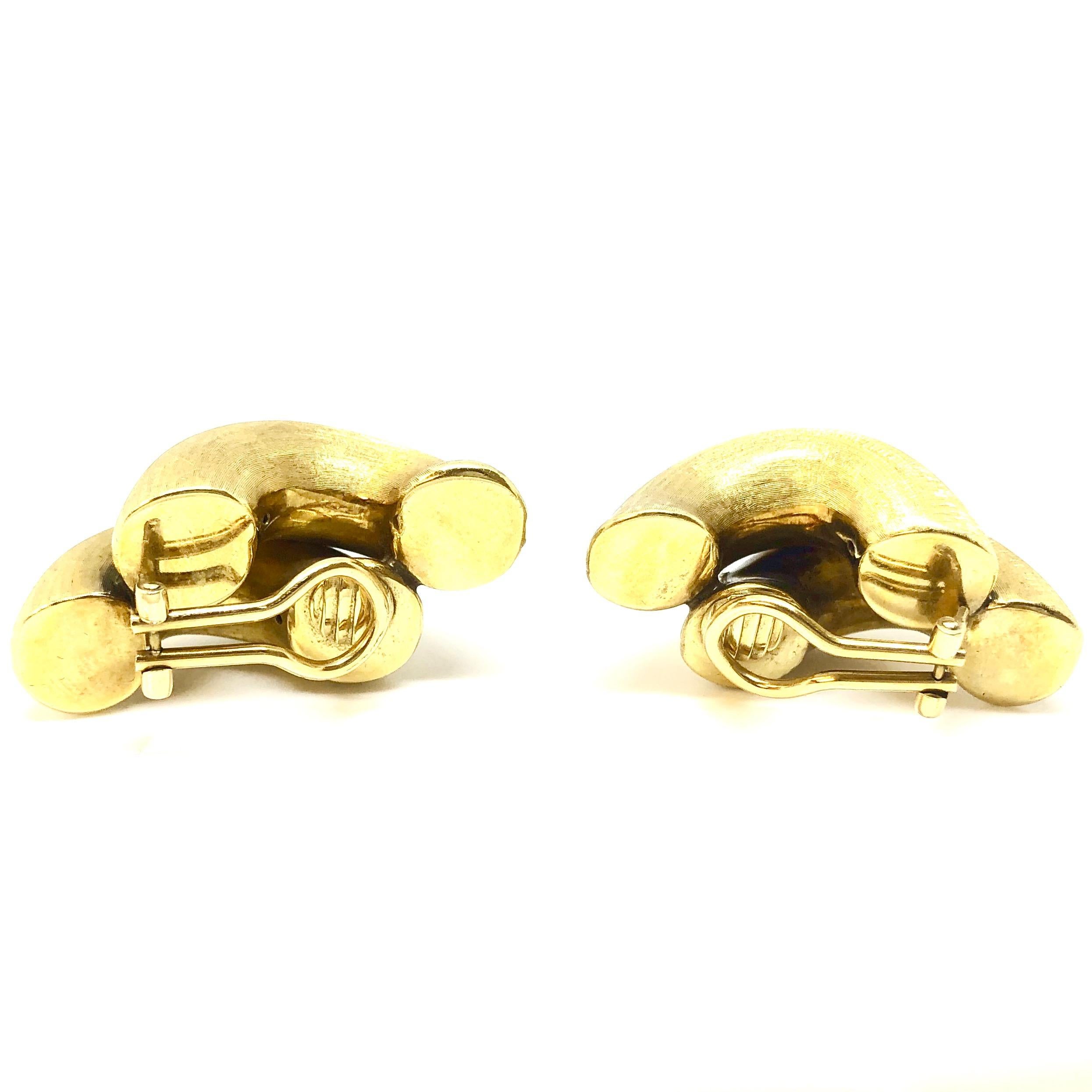 Large San Marco Style Satin Finish Gold Earrings In Good Condition In Agoura Hills, CA