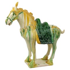 Grande statue de cheval en poterie émaillée SanCai, style chinois Tang Dynasty