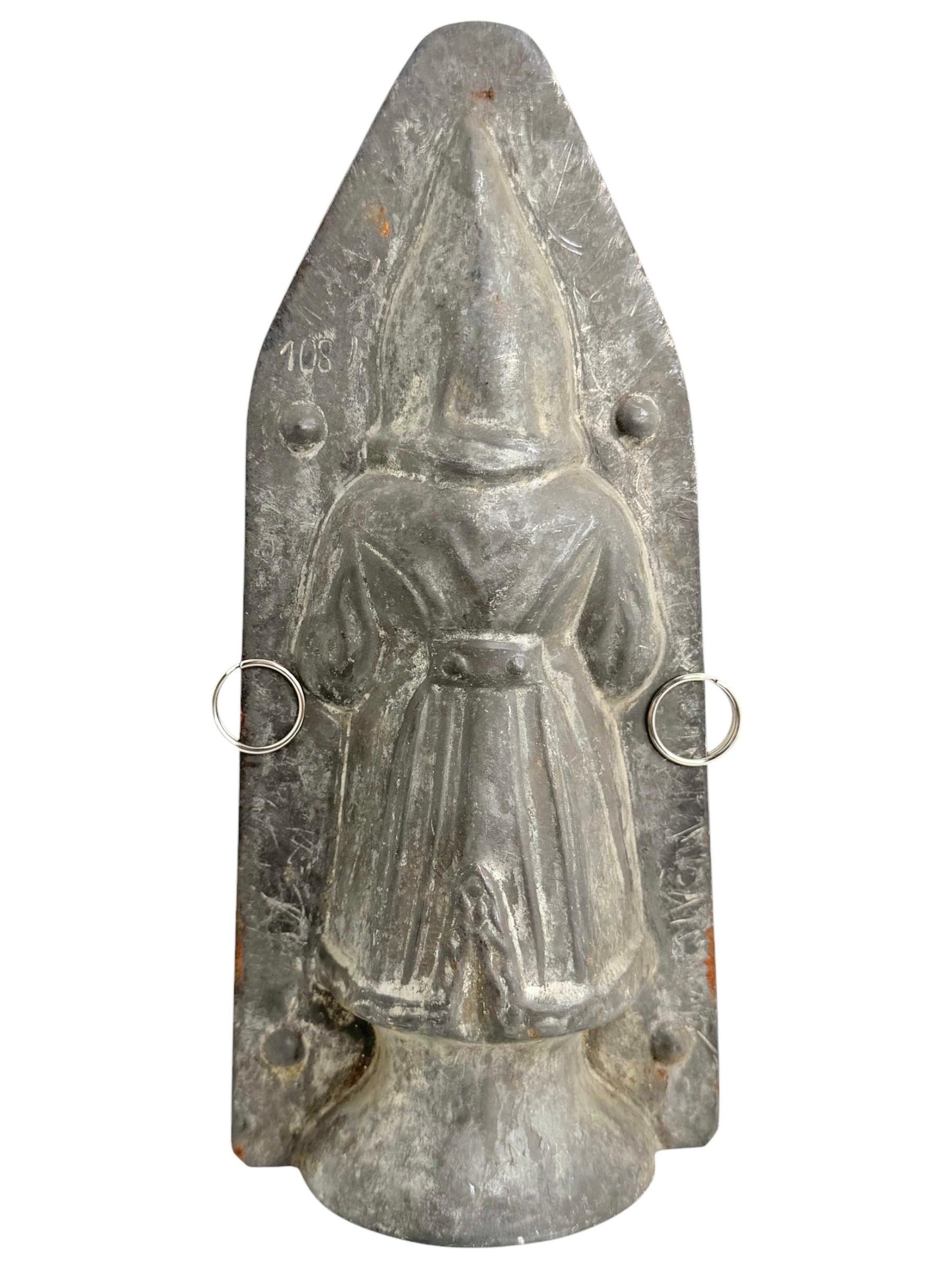 large Santa Claus Belsnickle Christmas Chocolate Mold Antique 1890s, German In Good Condition For Sale In Nuernberg, DE