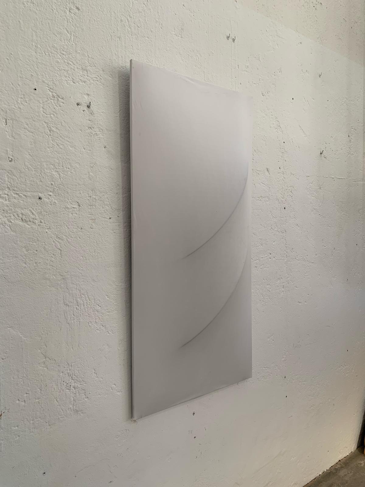Large Saori applique by Kazuhide Takahama for Sirrah, 1973.

Metal frame and white fabric cover. The lampshade is made of white stretch jersey fabric, removable and washable, held taut by the frame.
The Saori light belongs to a series that takes