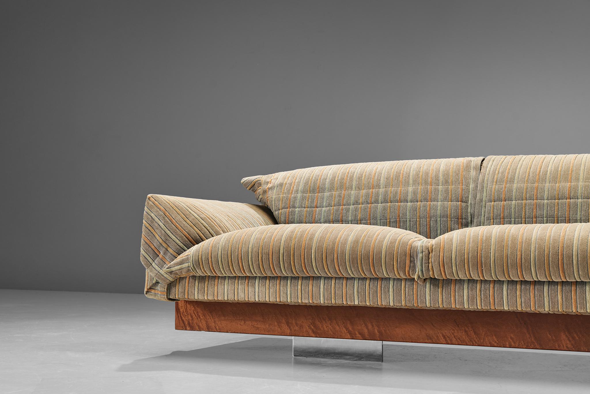 Mid-20th Century Large Saporiti Sofa in Textured Upholstery