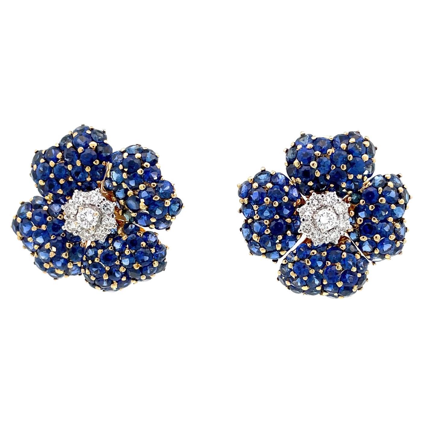Large Sapphire and Diamond Clover Earrings in 18 Karat White & Yellow Gold For Sale