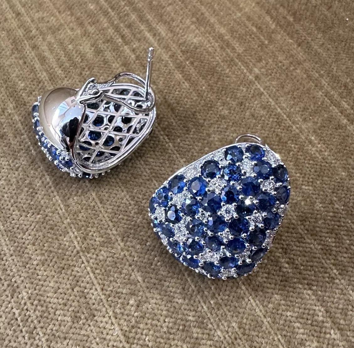 Large Sapphire and Diamond Half-hoop Earrings in 18k White Gold In Excellent Condition For Sale In La Jolla, CA
