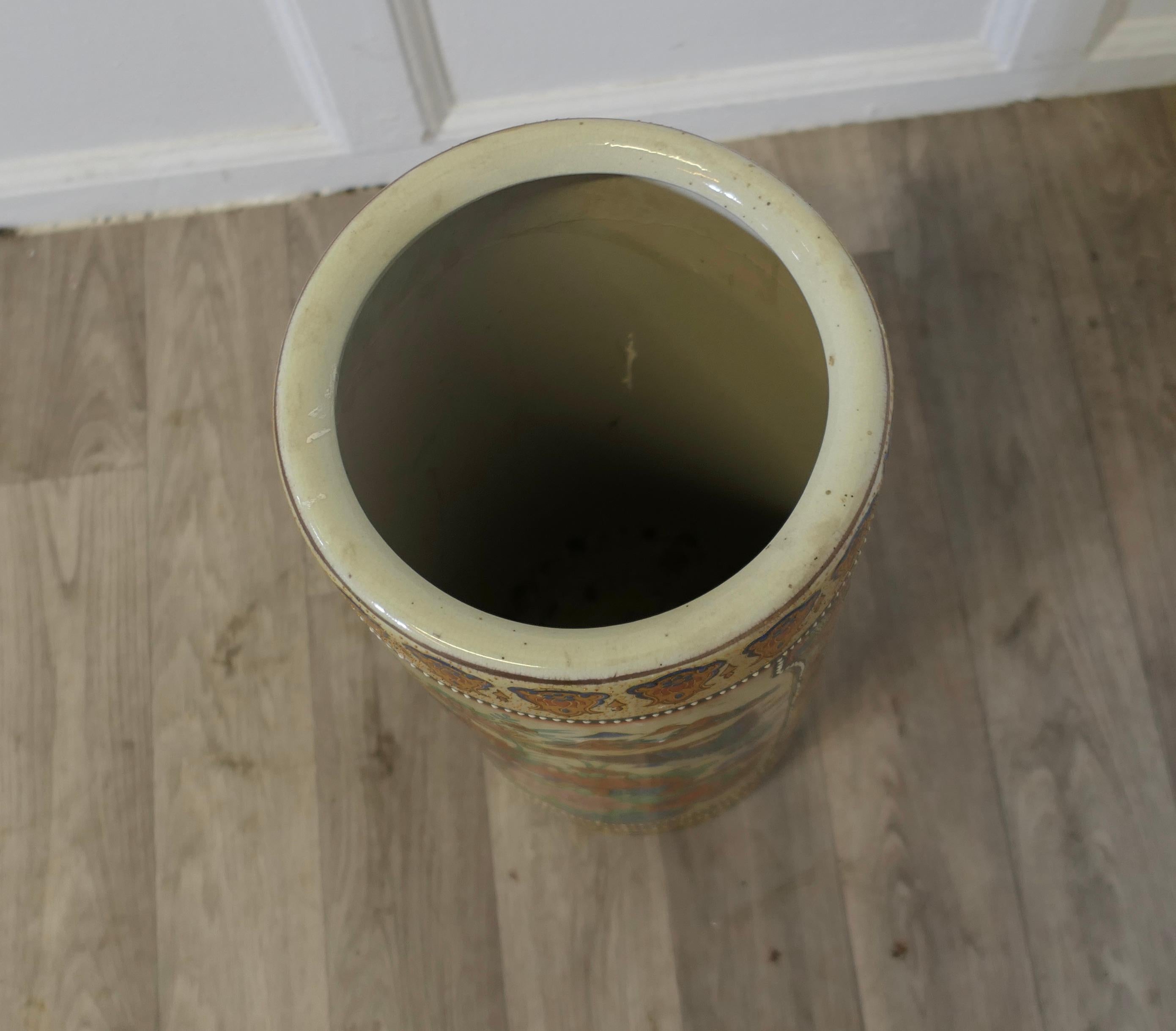 Large Satsuma Floor Vase, Umbrella Stand In Good Condition In Godshill, Isle of Wight