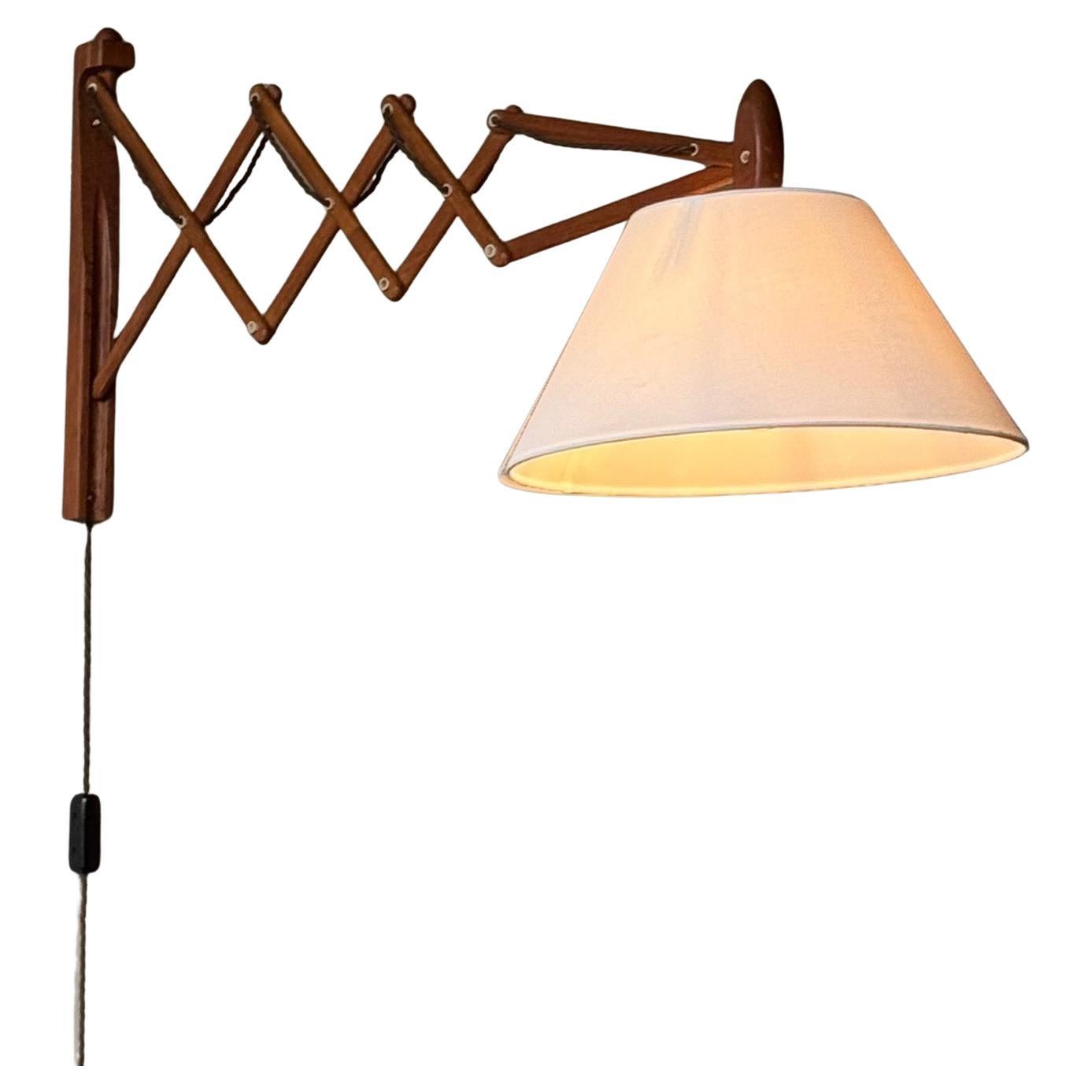 Large 
Sax
 Wall Lamp Erik Hansen for Le Klint, 1952 For Sale