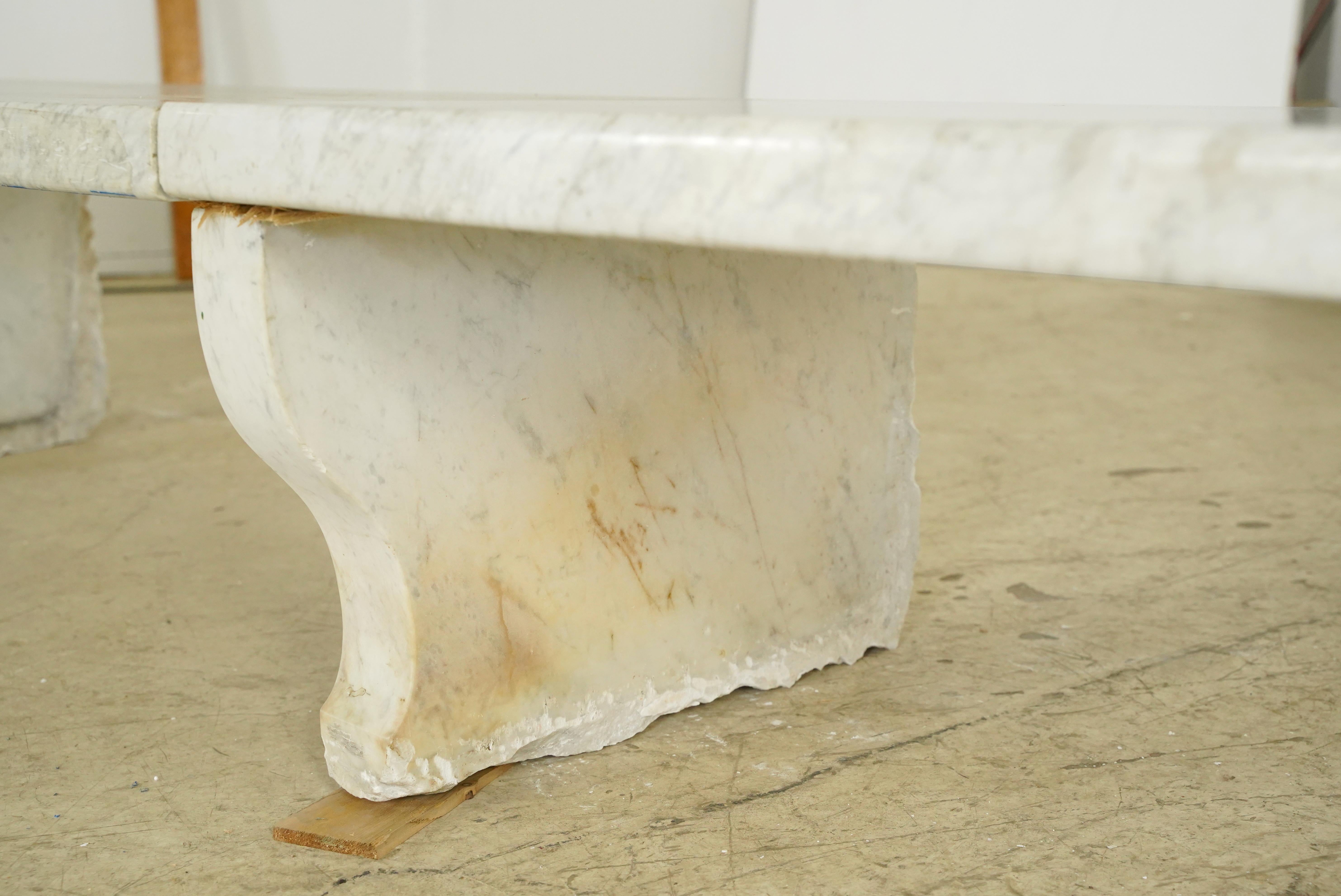 Großer Maßstab 195 in. Bank aus weißem Carrara-Marmor im Angebot 5