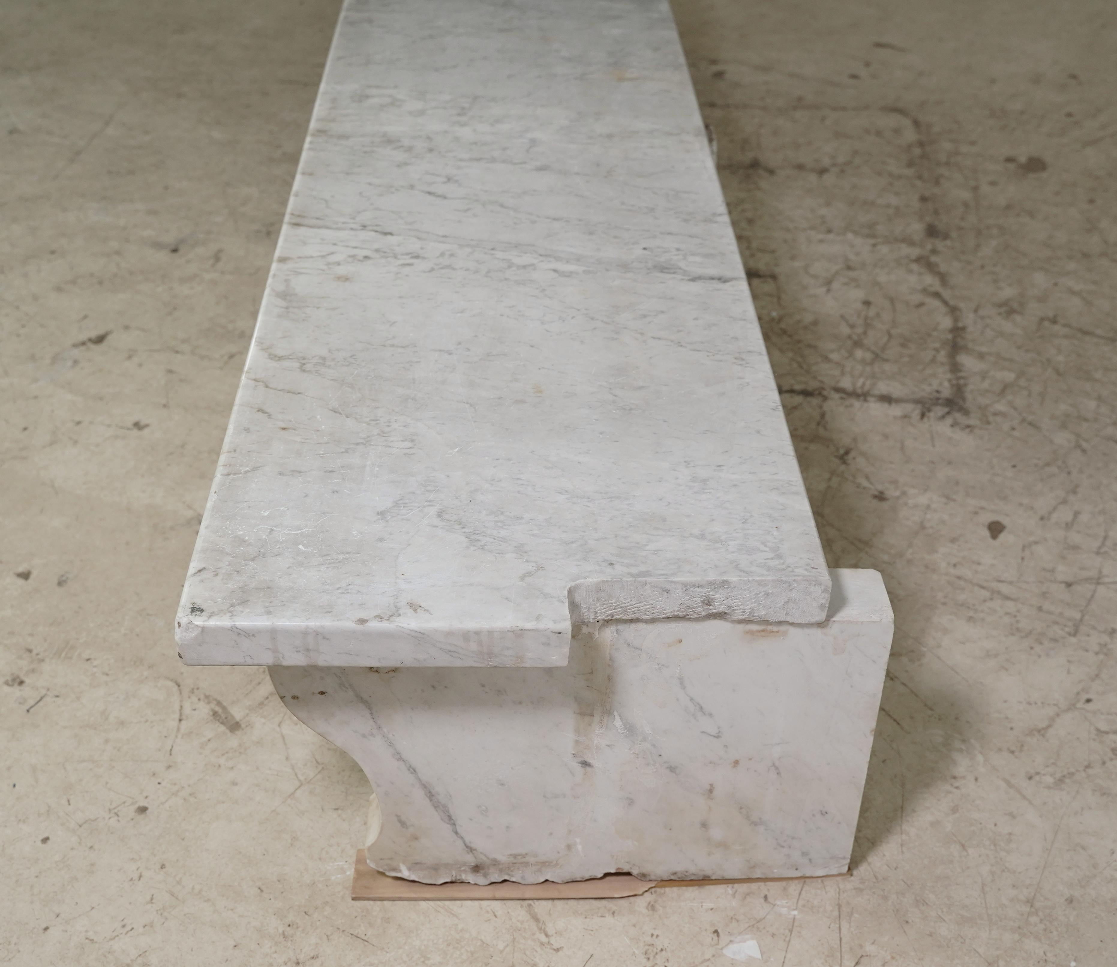 Großer Maßstab 195 in. Bank aus weißem Carrara-Marmor im Angebot 8