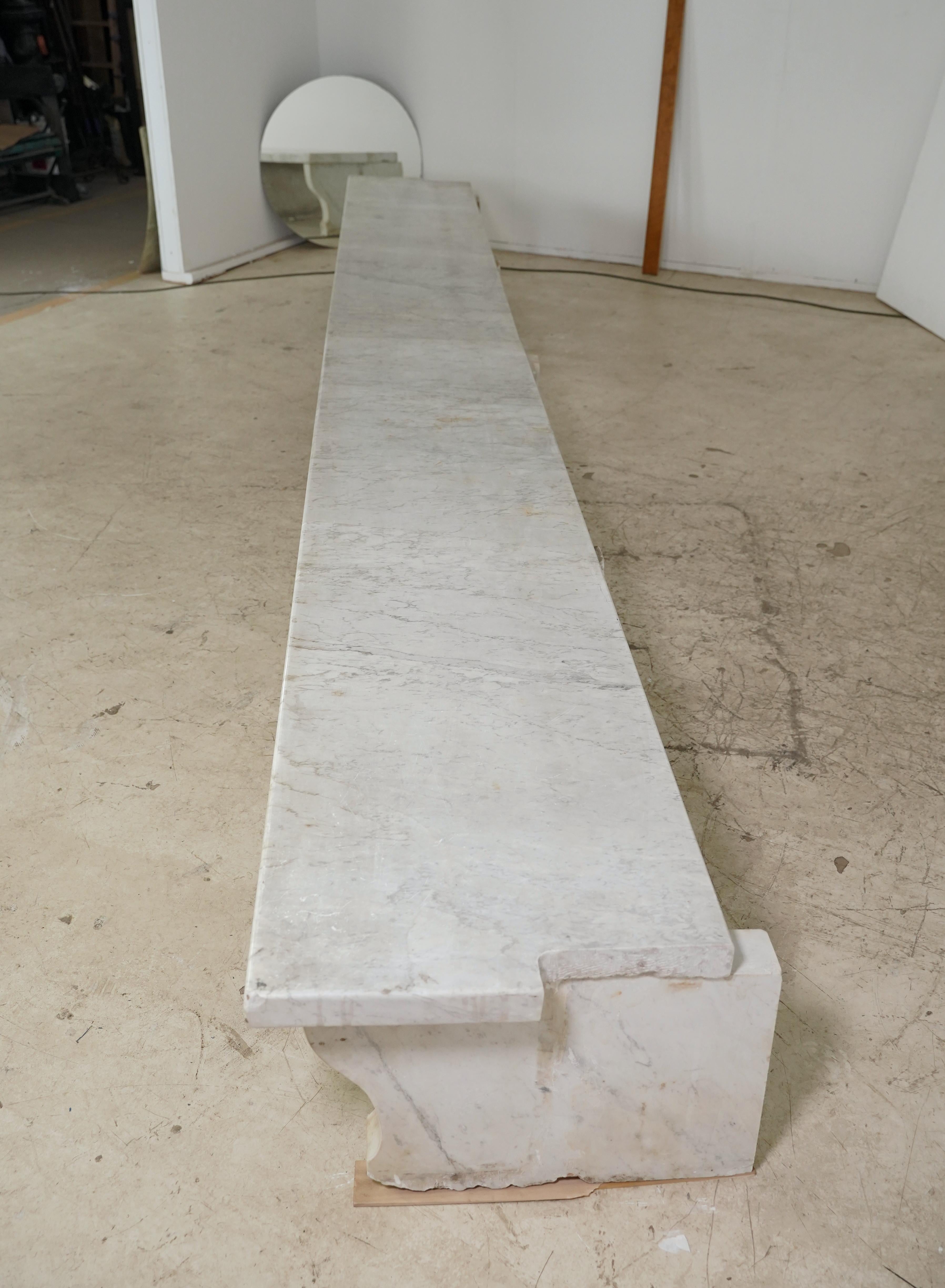 Großer Maßstab 195 in. Bank aus weißem Carrara-Marmor im Angebot 9