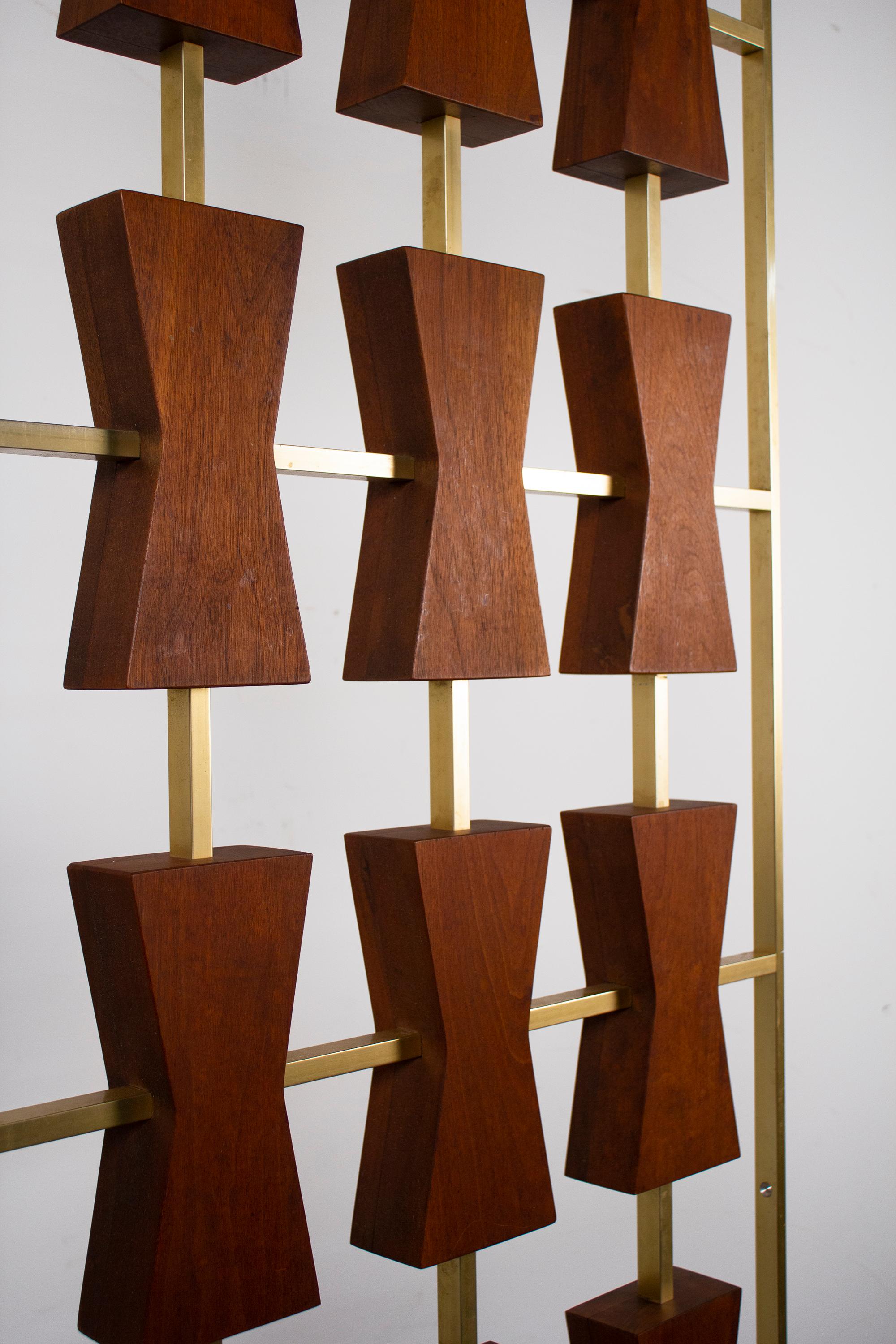 Large Scale 1960s Custom Walnut and Gold Anodized Aluminum Architectural Screen In Good Condition For Sale In Dallas, TX