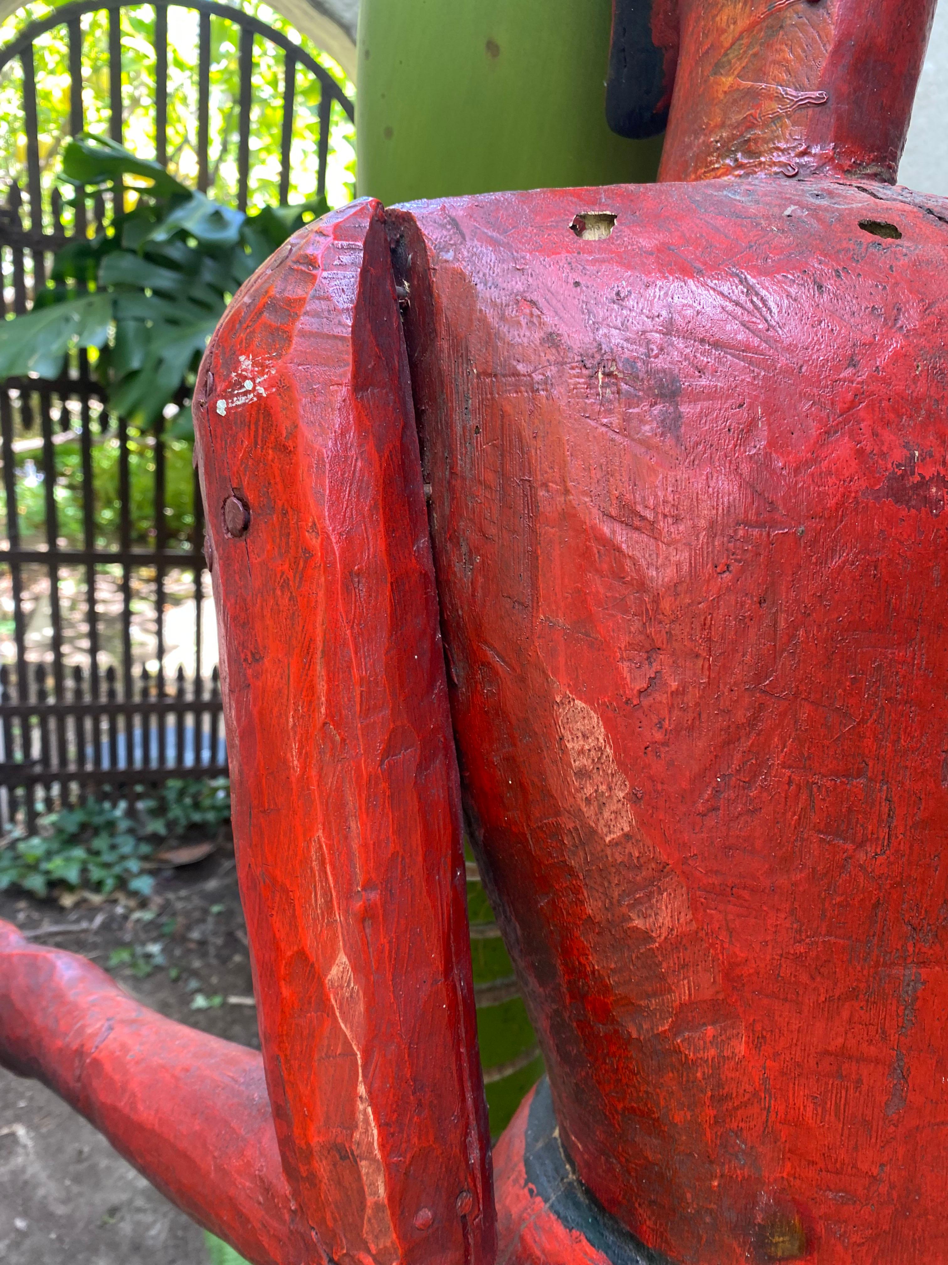 Diablo (figure de satyre) en bois sculpté guatémaltèque du XIXe siècle de grande taille en vente 5