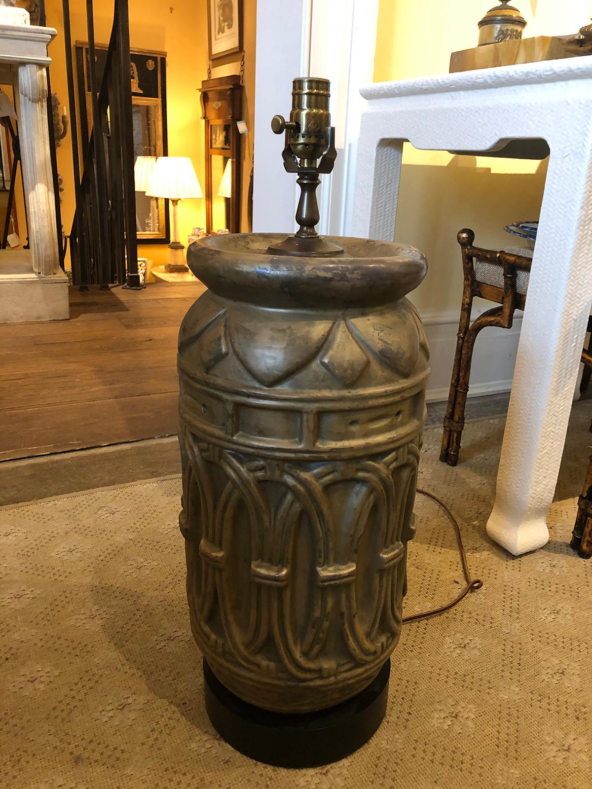 Large Scale 20th Century Art Deco Style Brass Lamp In Good Condition For Sale In Atlanta, GA
