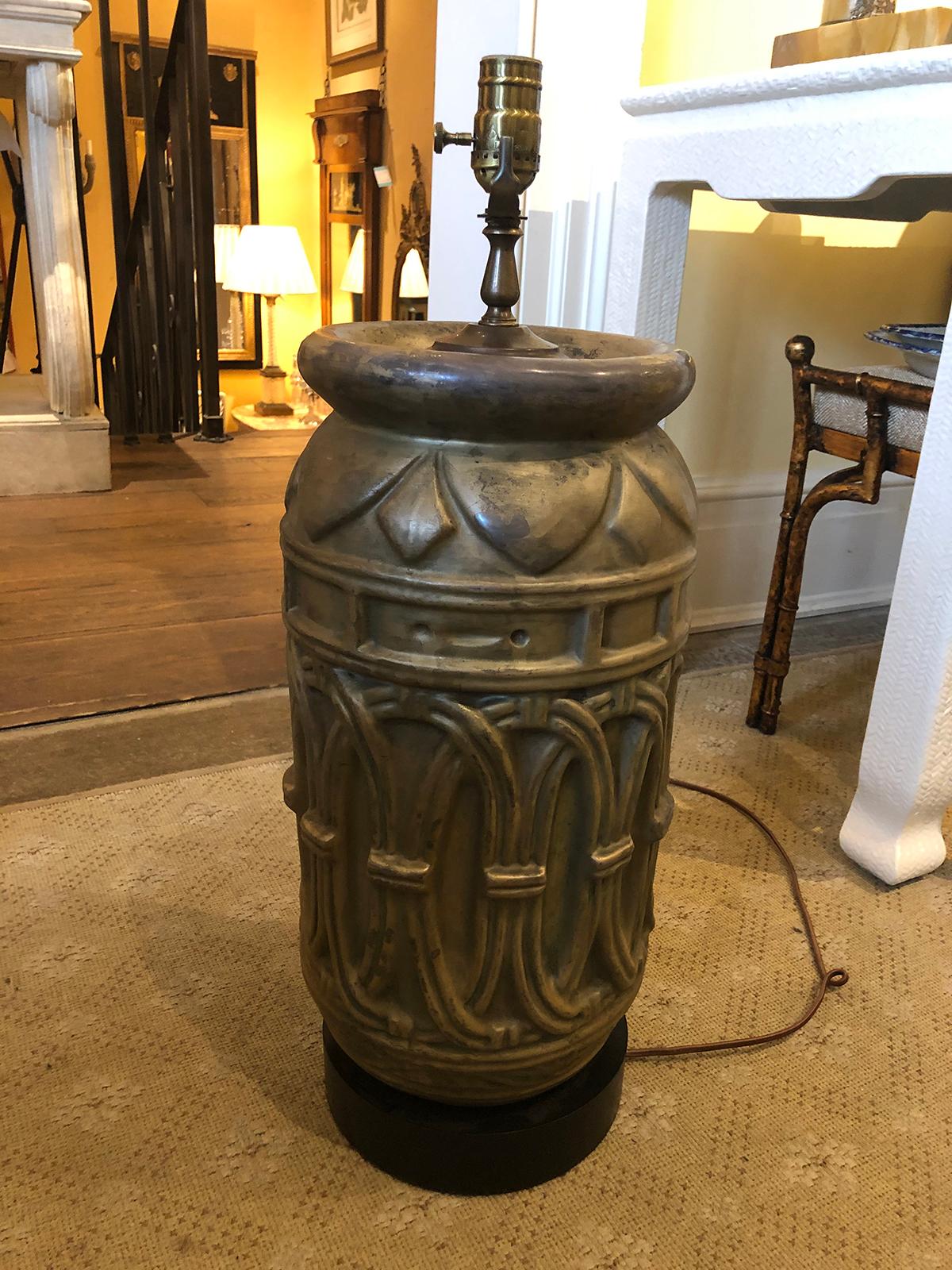 Large Scale 20th Century Art Deco Style Brass Lamp For Sale 1