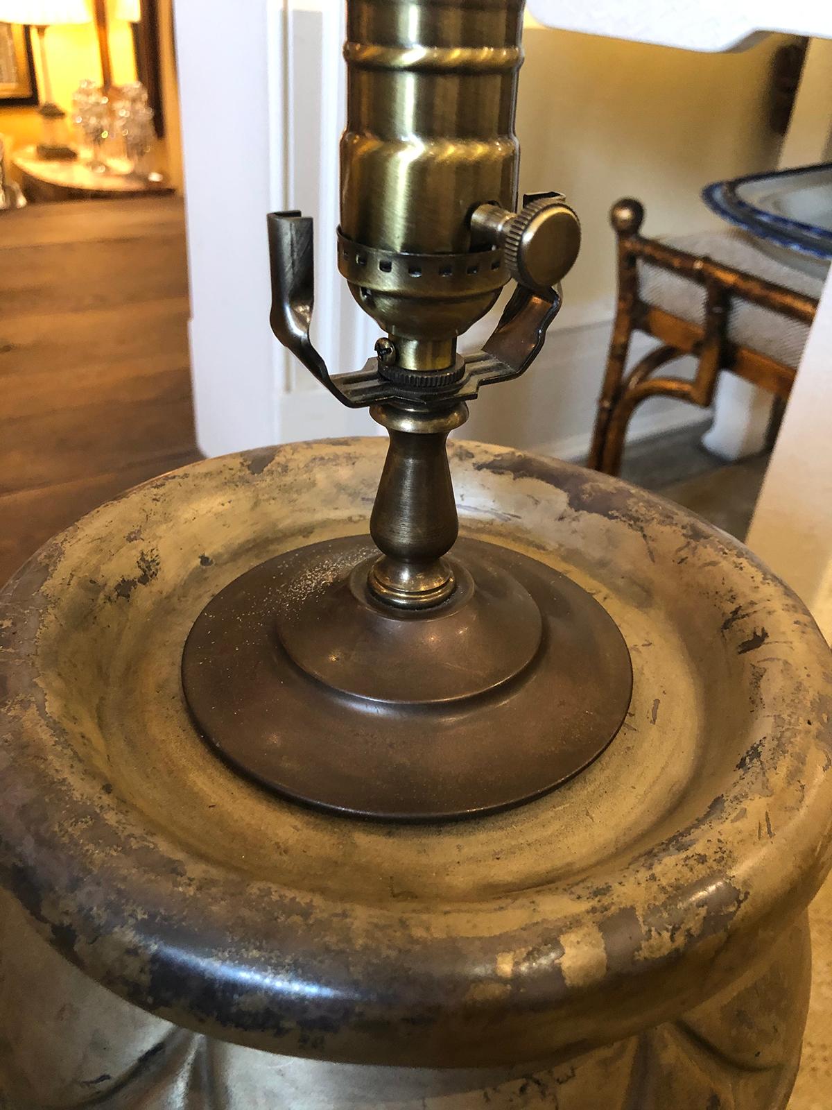 Large Scale 20th Century Art Deco Style Brass Lamp For Sale 4