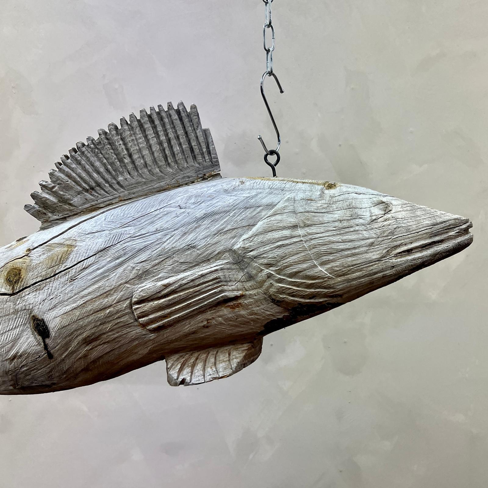 Signo de comercio de pescadería francesa tallado a mano a gran escala, siglo XX Arte popular Francés en venta