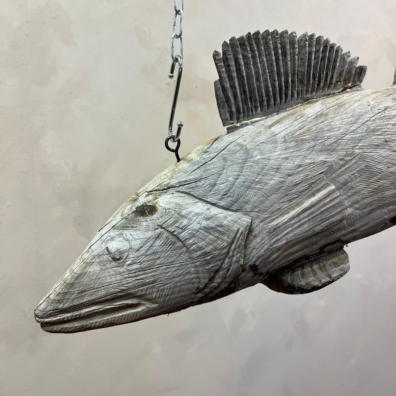 Signo de comercio de pescadería francesa tallado a mano a gran escala, siglo XX Arte popular en venta 2