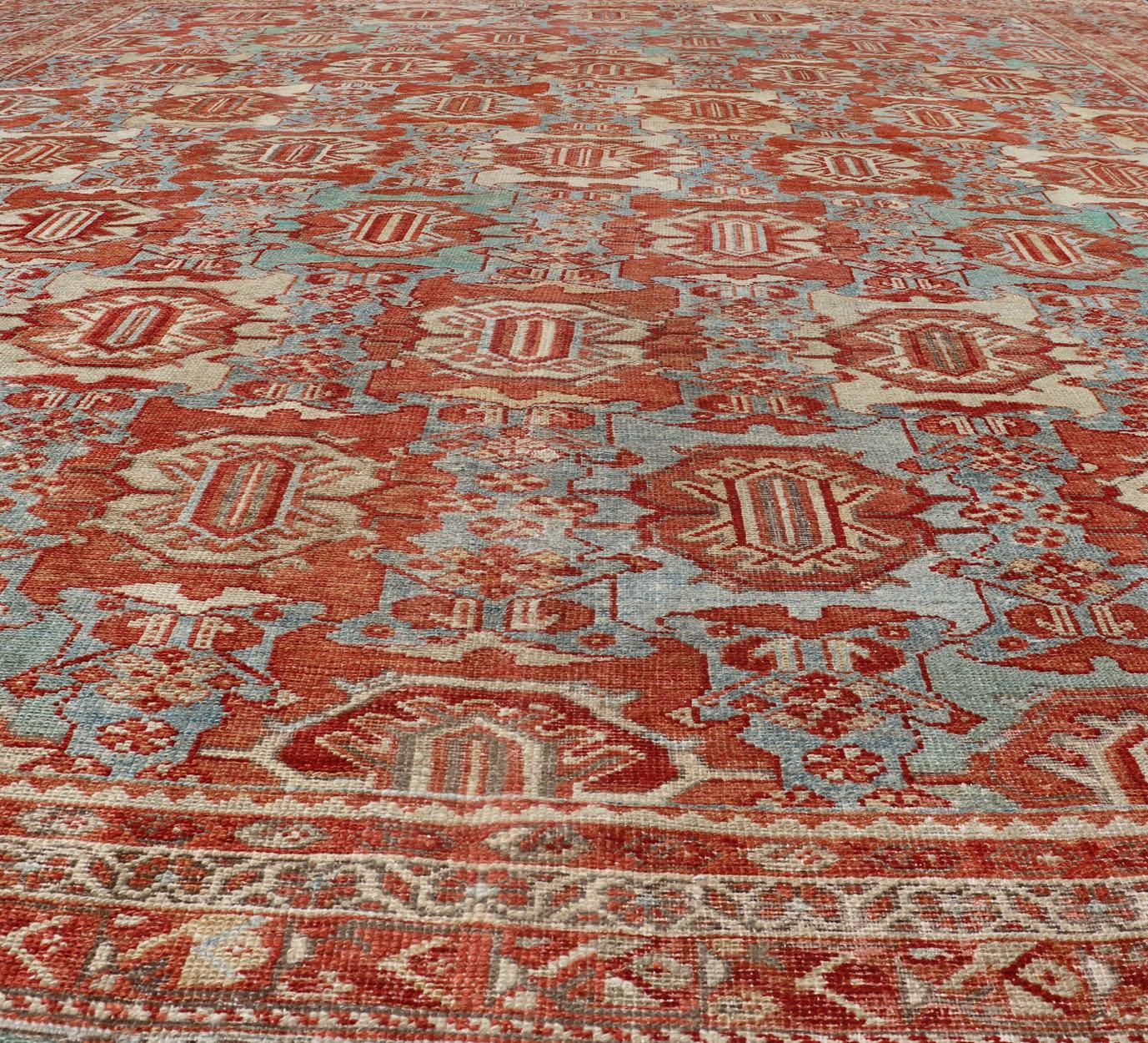 Large Scale Antique Persian Hamedan Rug with Colorful Blossom Design For Sale 2