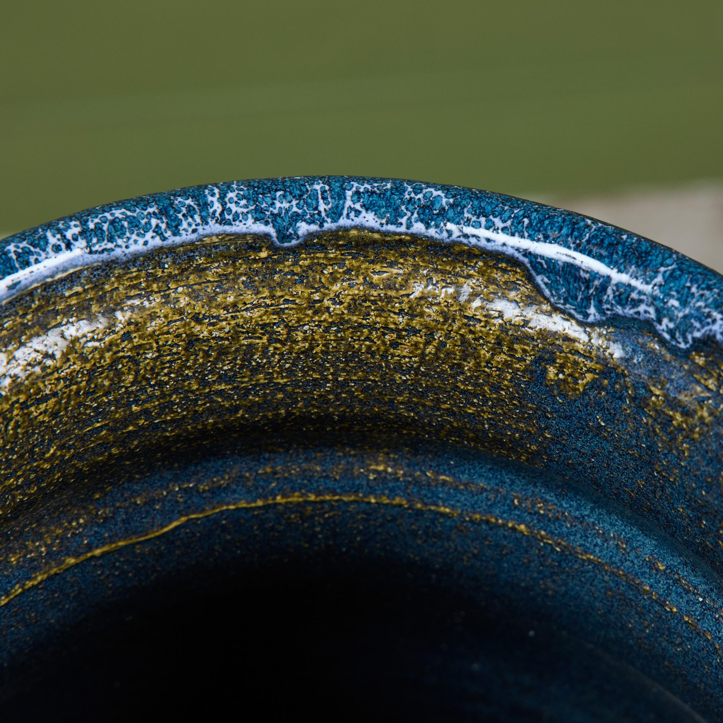 Große blaue Studio-Keramikvase im Angebot 4