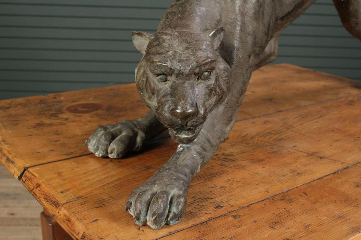Late 20th Century Large Scale Bronze Sculpture of a Panther For Sale 3