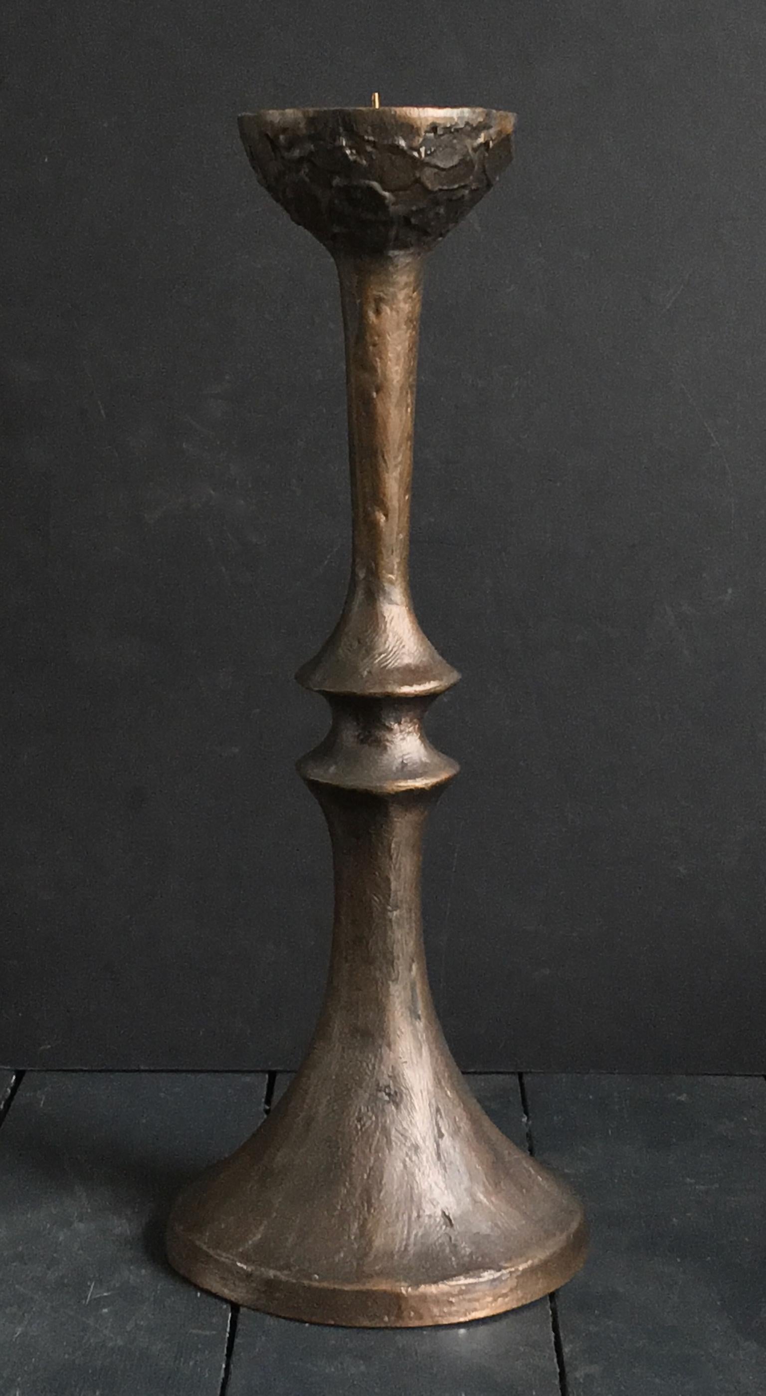 Large scale Brutalist church candlestick of cast bronze, mid-20th century, Germany.

A heavy sculptural piece in very good vintage condition with a deep brown patina, which we have left as found. There are minor signs of age-appropriate wear and