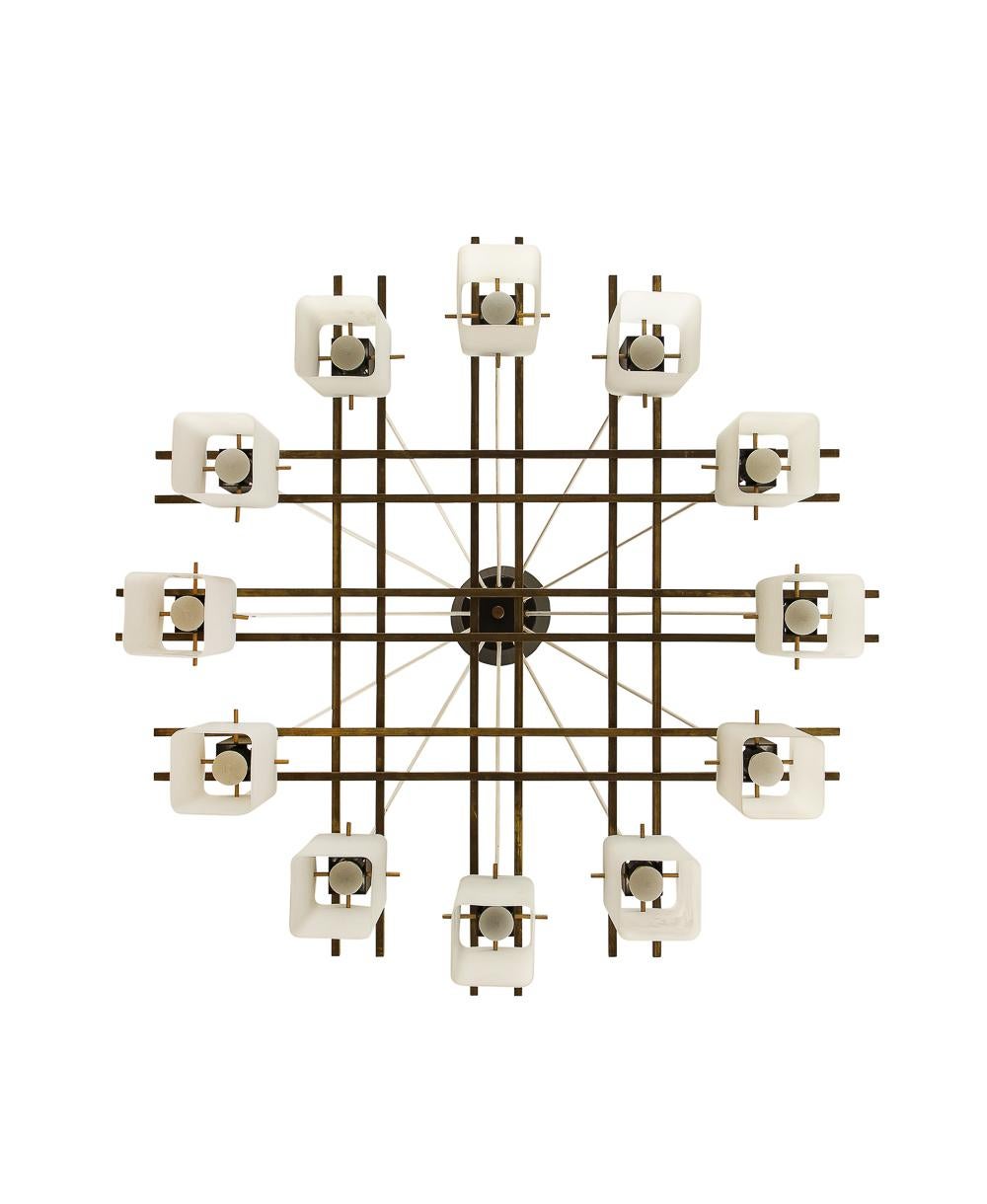 Hand-Crafted Large-Scale Chandelier by Stilnovo For Sale