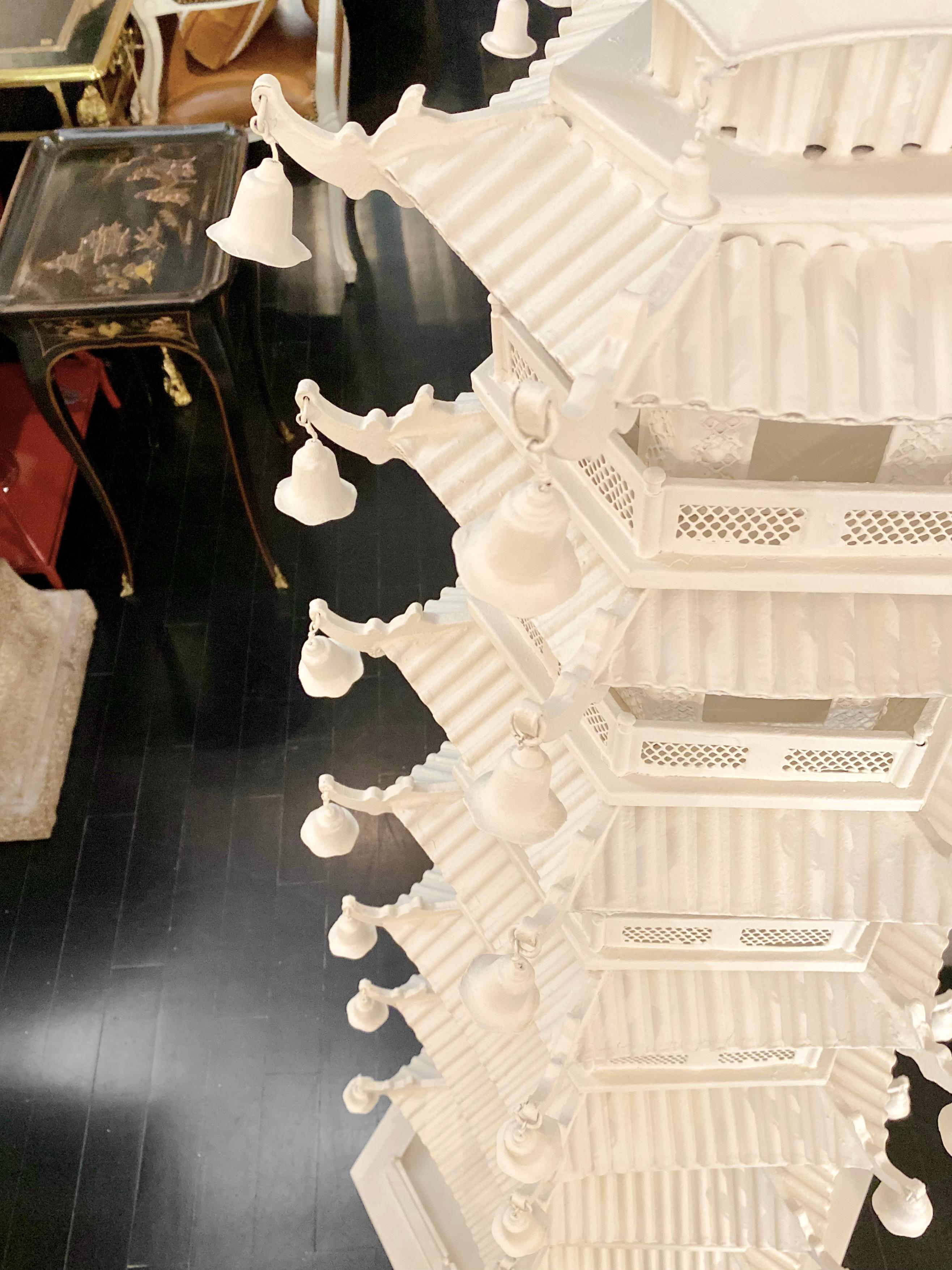 Large-Scale Chinoiserie Pagoda, Seven-Tier, White Painted Tôle For Sale 7