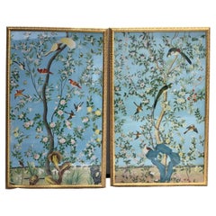 Grande aquarelle de Chinoiserie à grande échelle sur panneaux encadrés en soie de Chelsea House