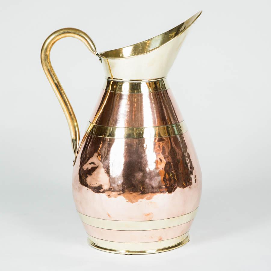 Large Scale Copper and Brass Jug In Good Condition In London, GB