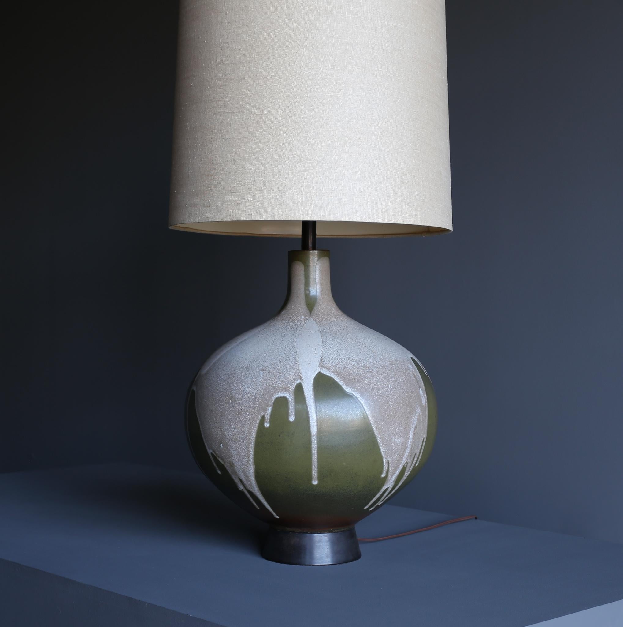 Mid-Century Modern Grande lampe en cramique  Glaze  de David Cressey, vers 1970 en vente