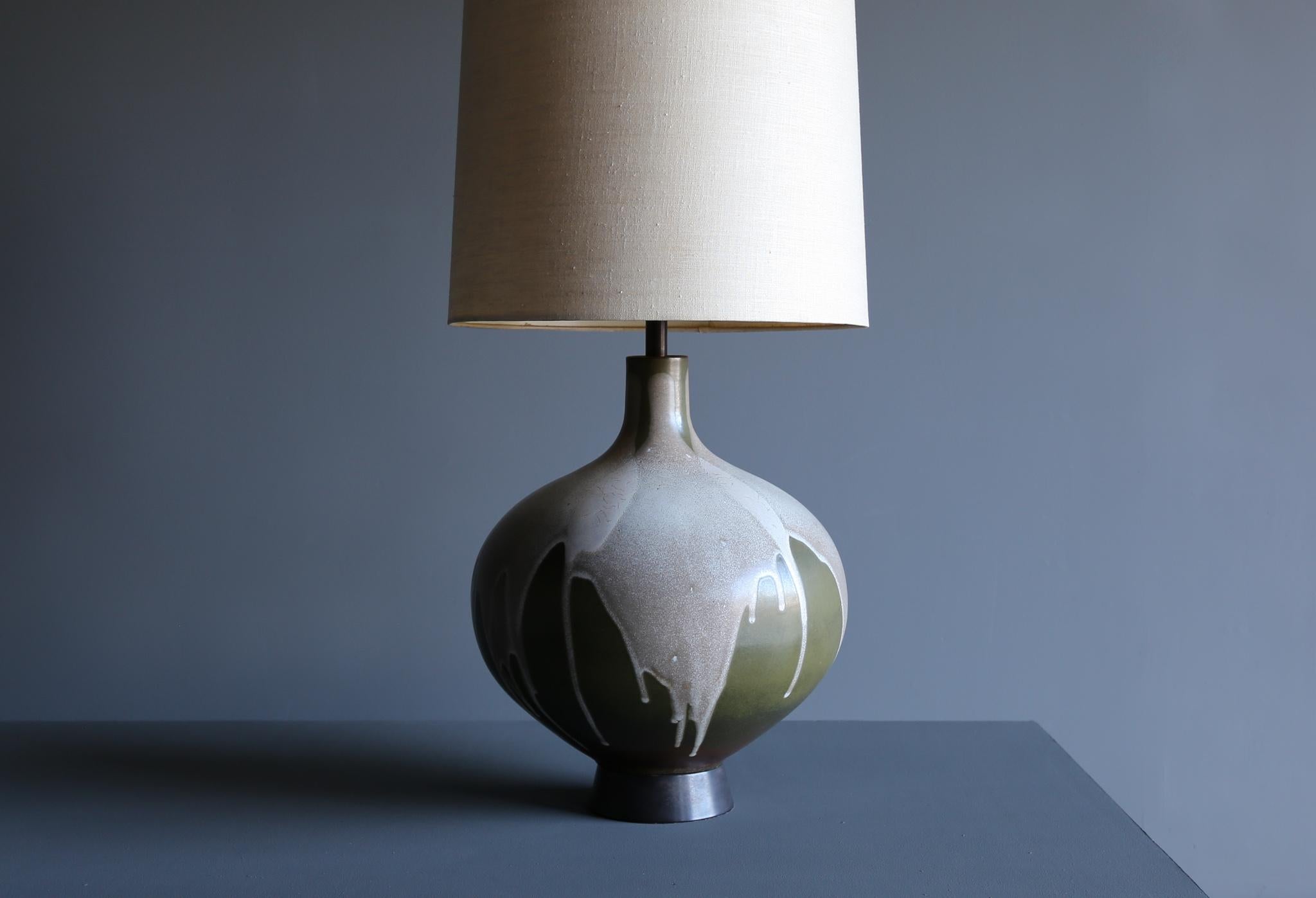 Vernissé Grande lampe en cramique  Glaze  de David Cressey, vers 1970 en vente