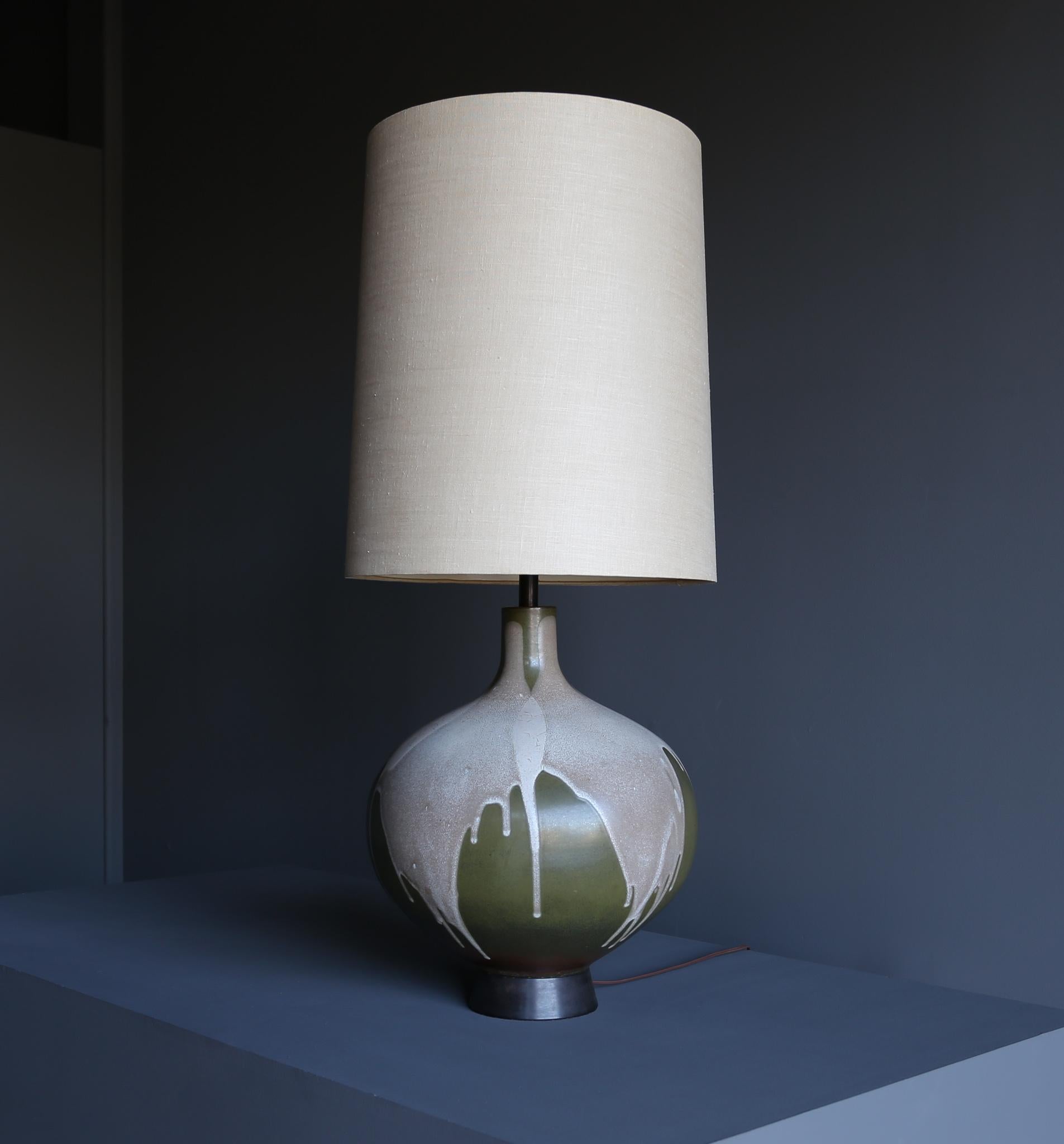 20ième siècle Grande lampe en cramique  Glaze  de David Cressey, vers 1970 en vente
