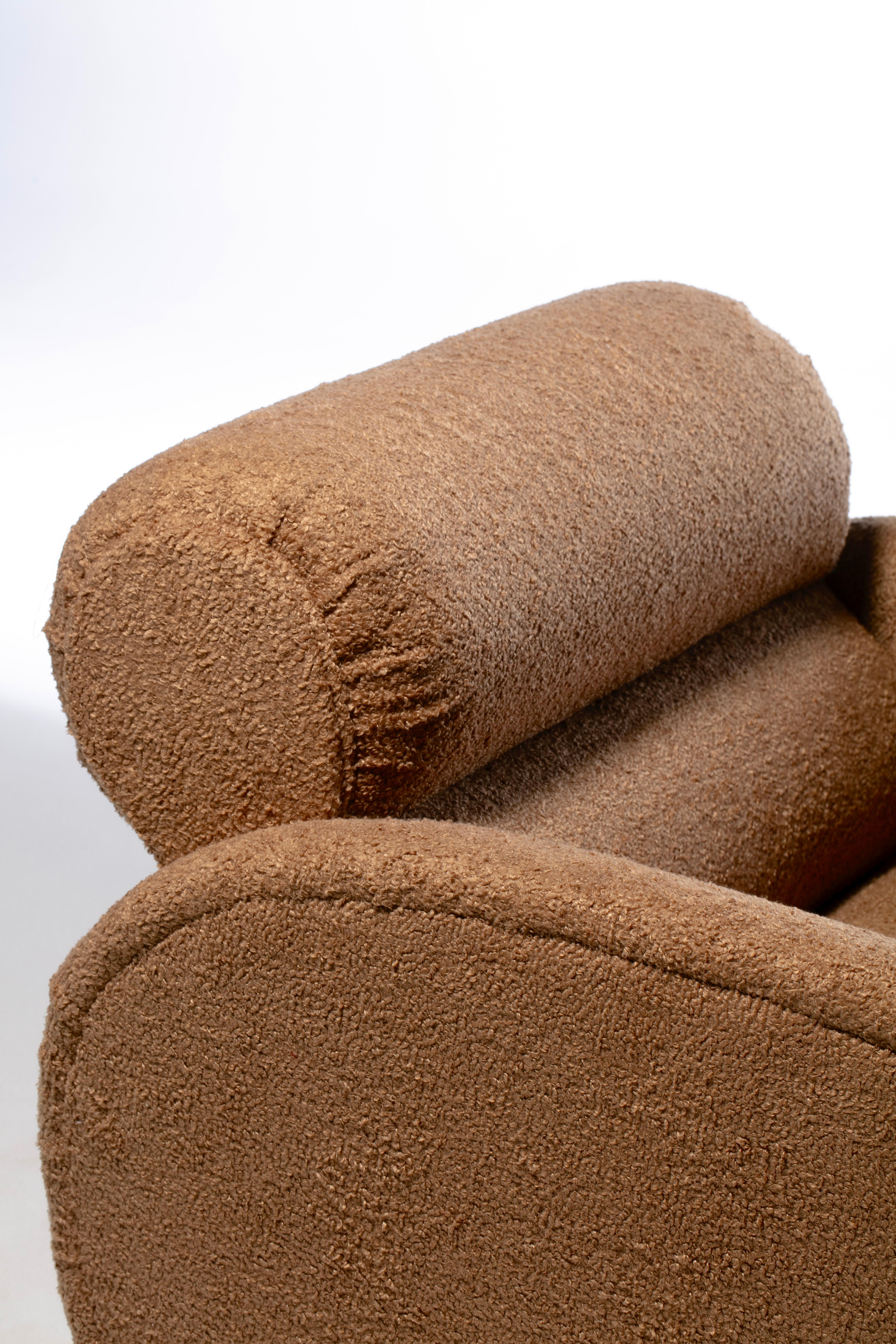 Large Scale Directional Post Modern Swivel Chairs & Ottoman in Mocha Fabric For Sale 7