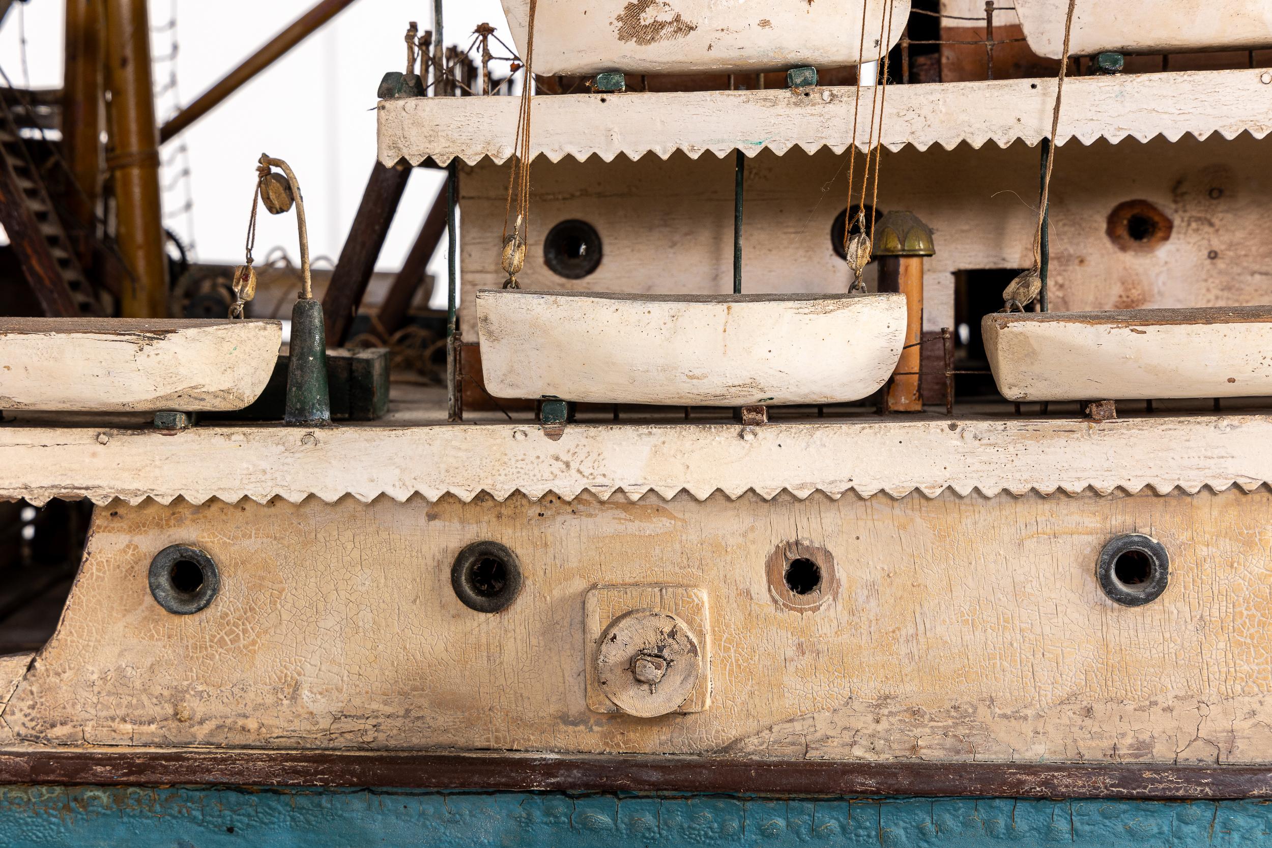 Modèle de bateau à vapeur de Sant'Antonio du début du 20e siècle en vente 8