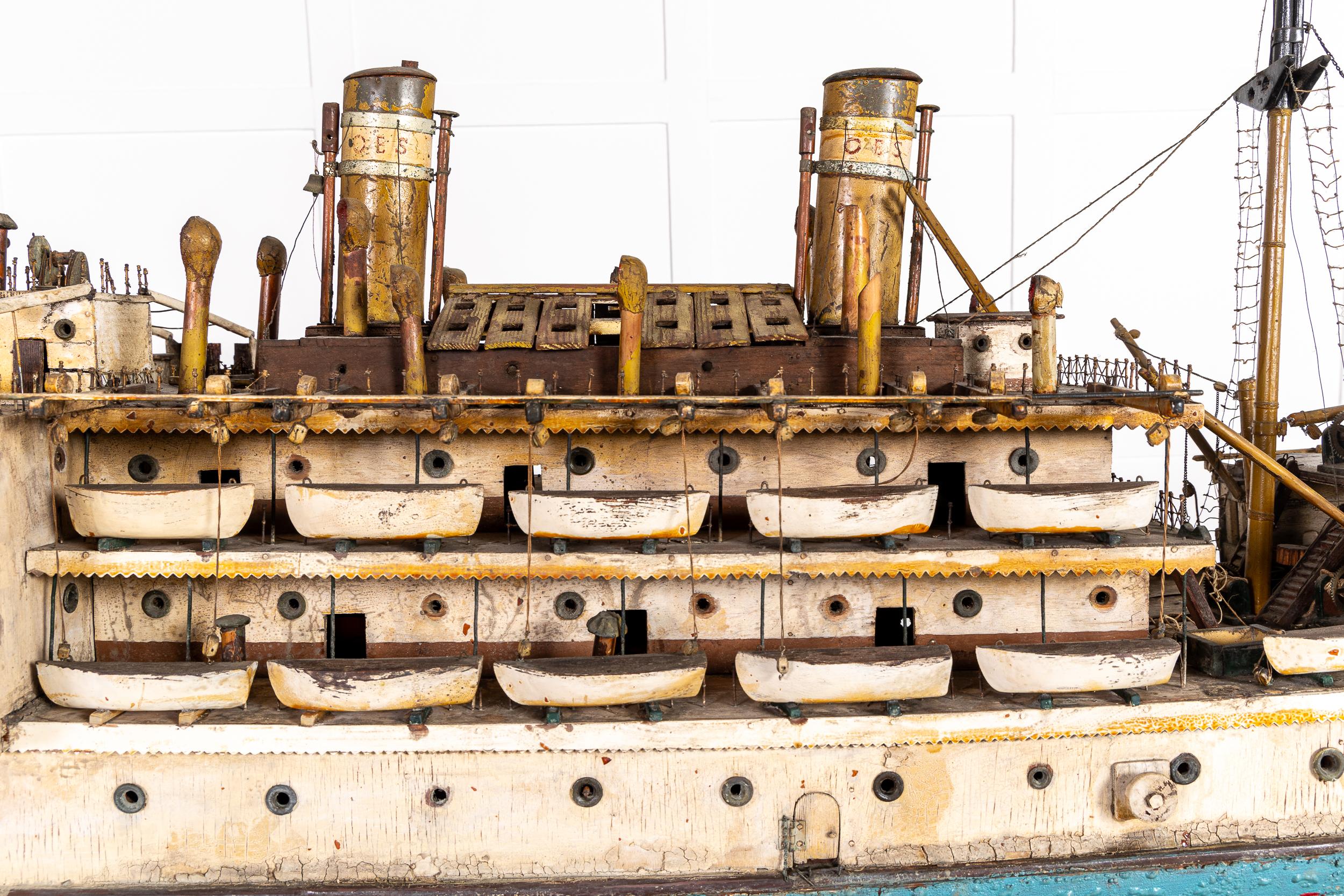 20ième siècle Modèle de bateau à vapeur de Sant'Antonio du début du 20e siècle en vente