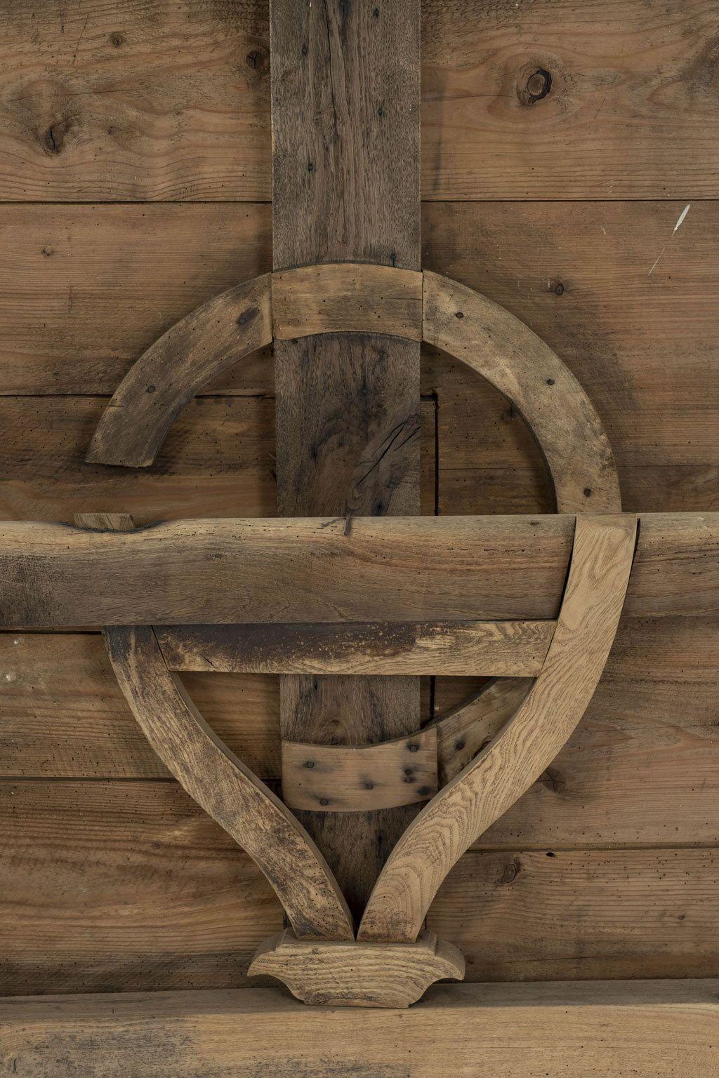 Large-Scale Early Oval-Shape Dining Table 7