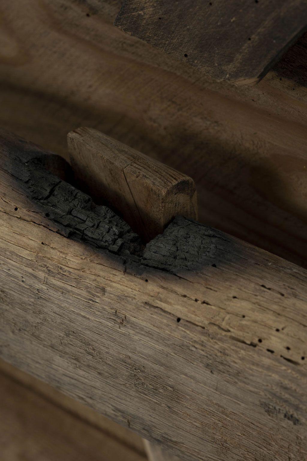 Large-Scale Early Oval-Shape Dining Table 10