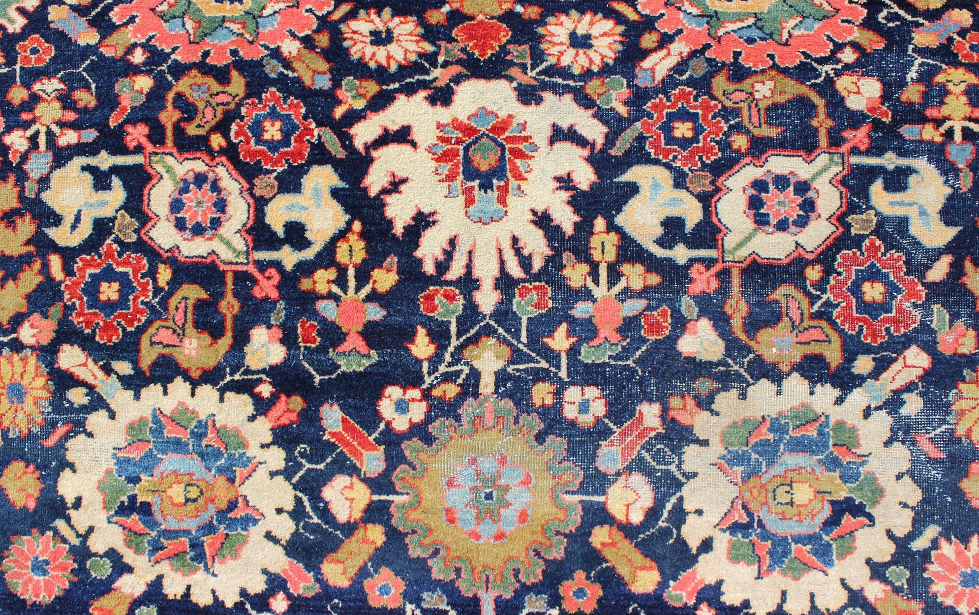 Early 20th Century Large-Scale Flowers Design Antique Persian Sultanabad Mahal Rug in Navy Blue For Sale